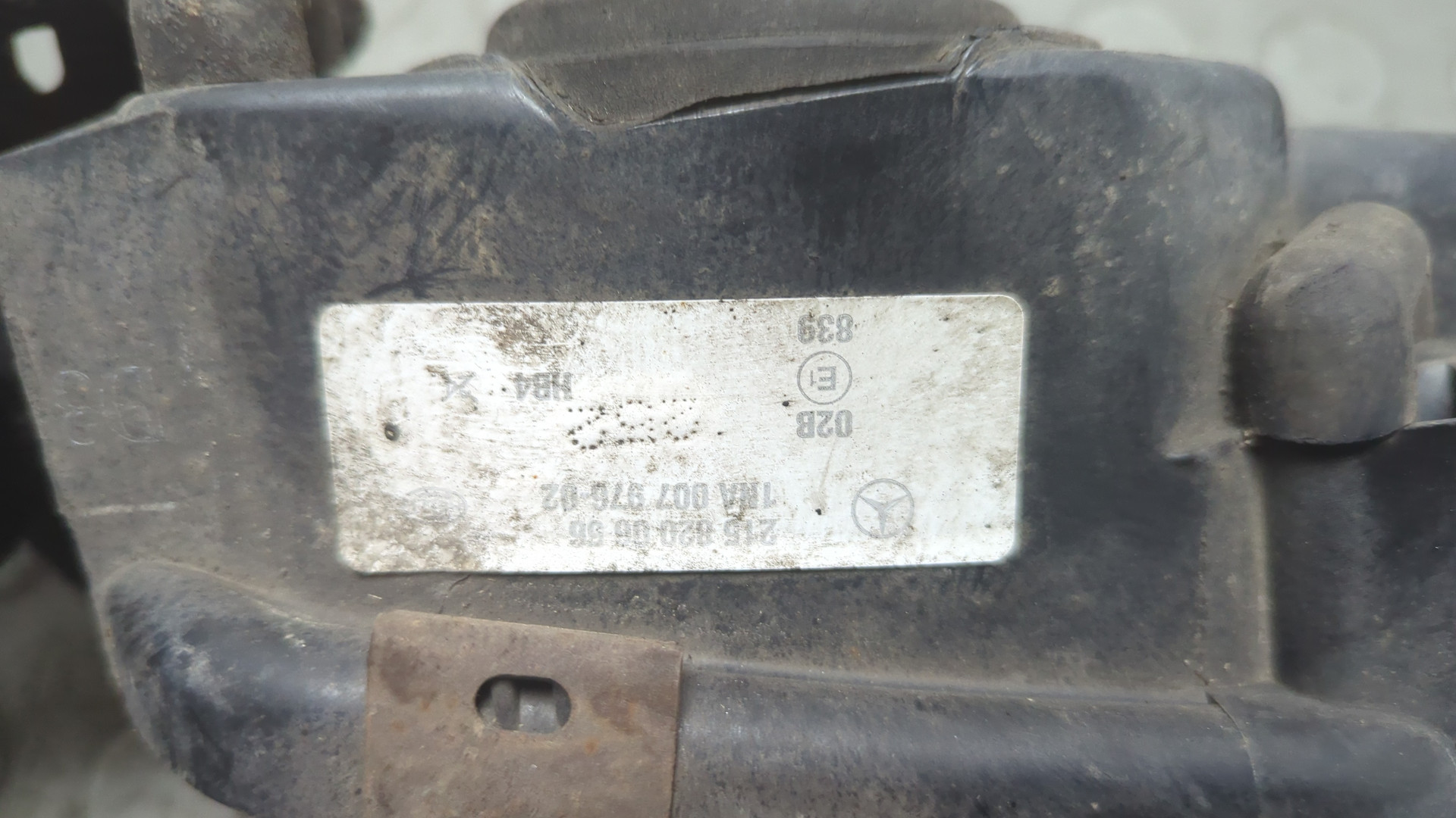 Фара противотуманная правая