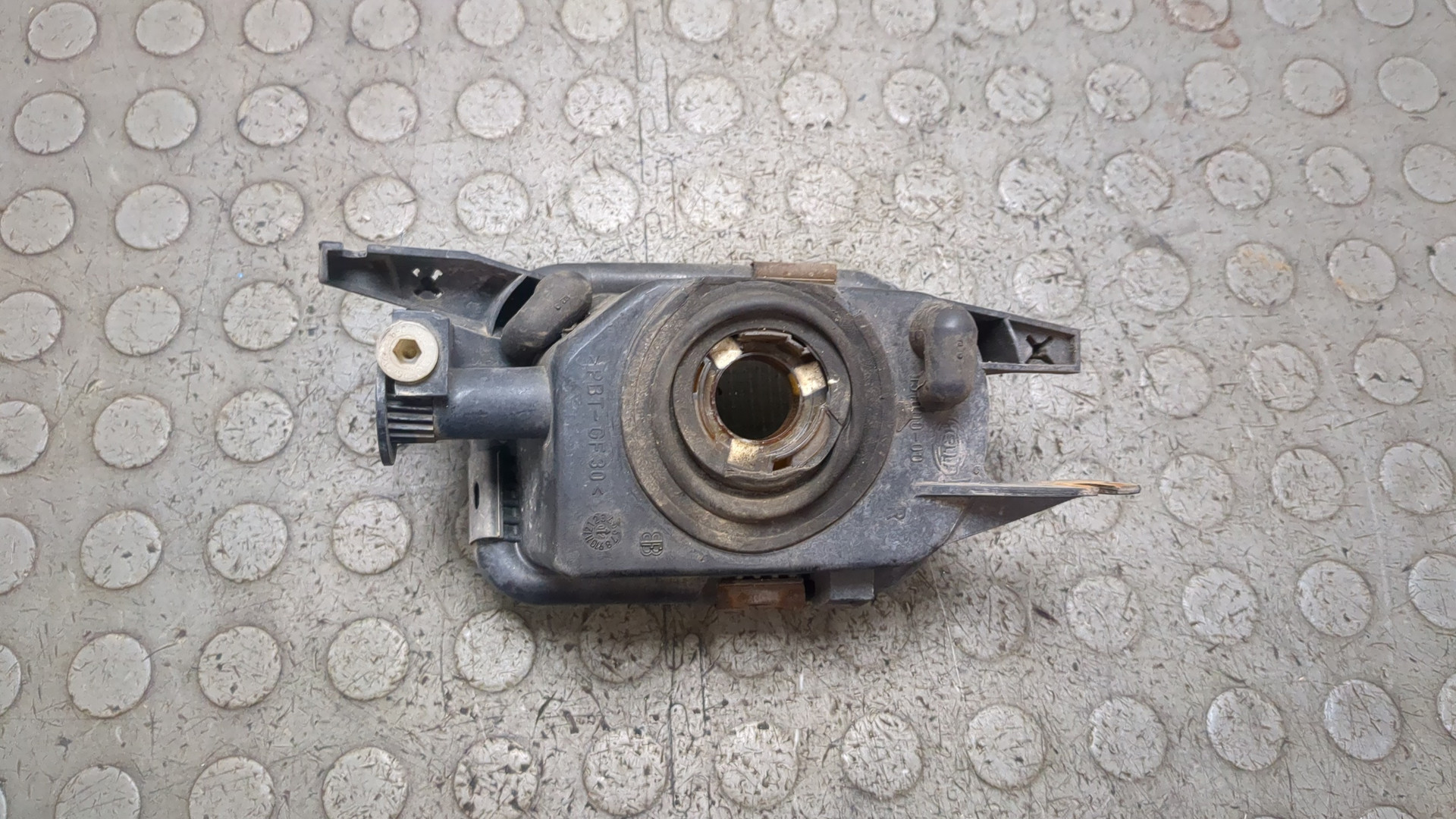 Фара противотуманная правая