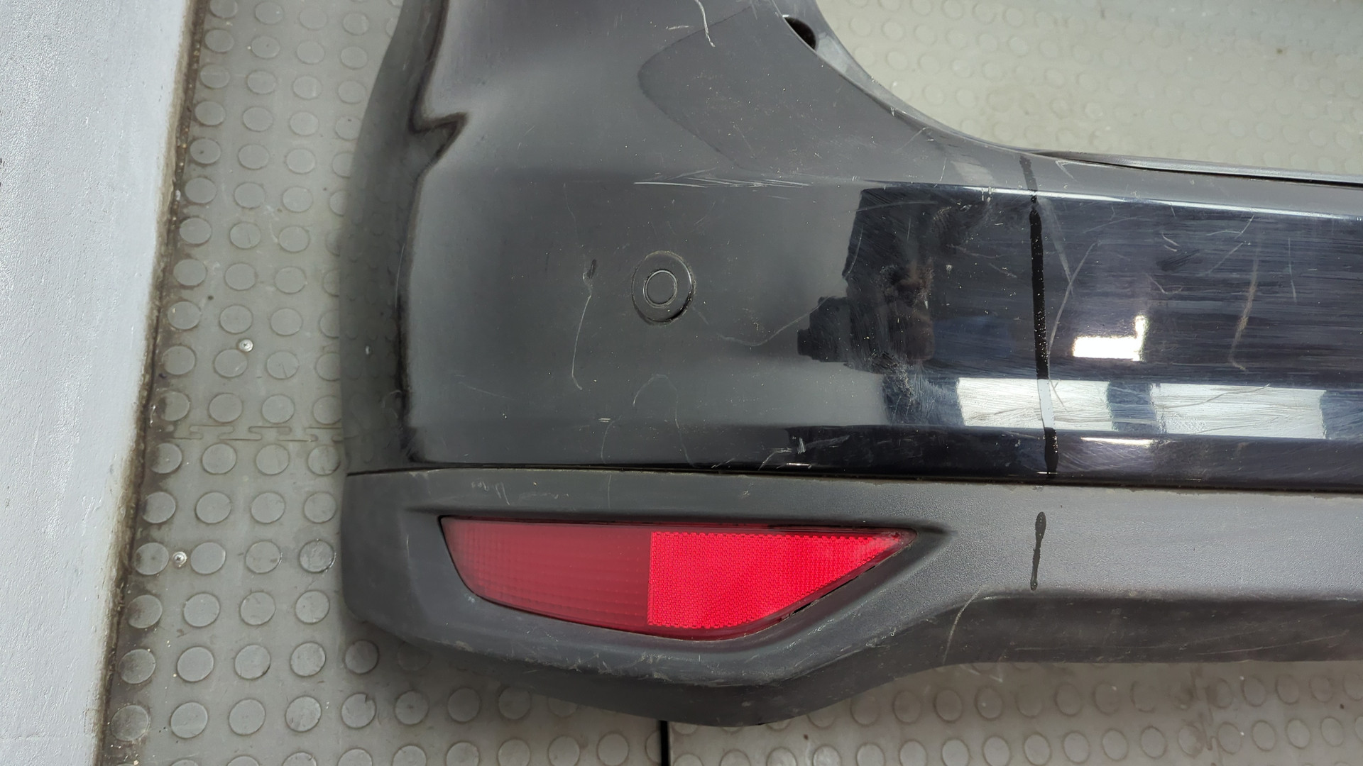 Бампер задний