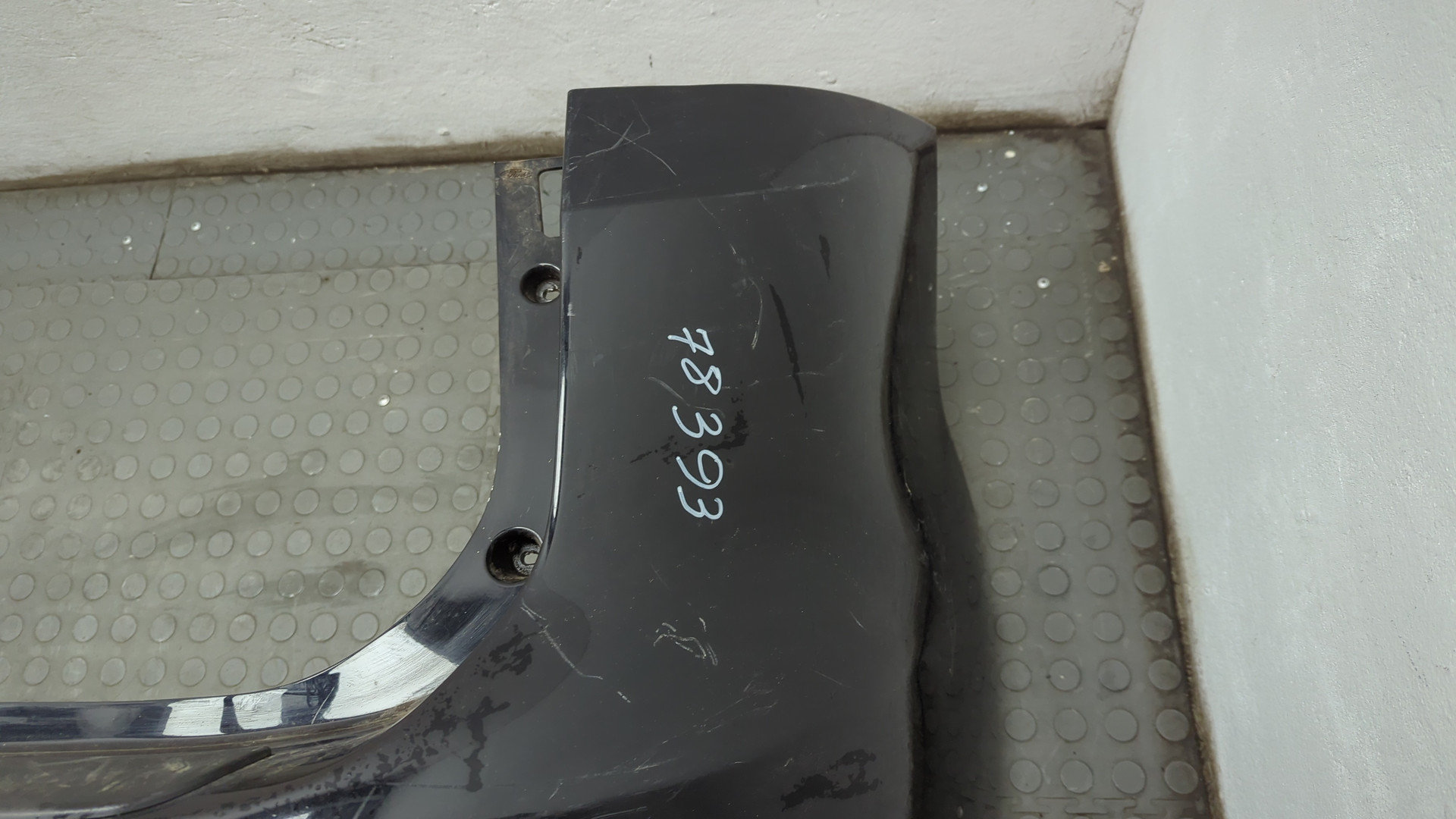 Бампер задний