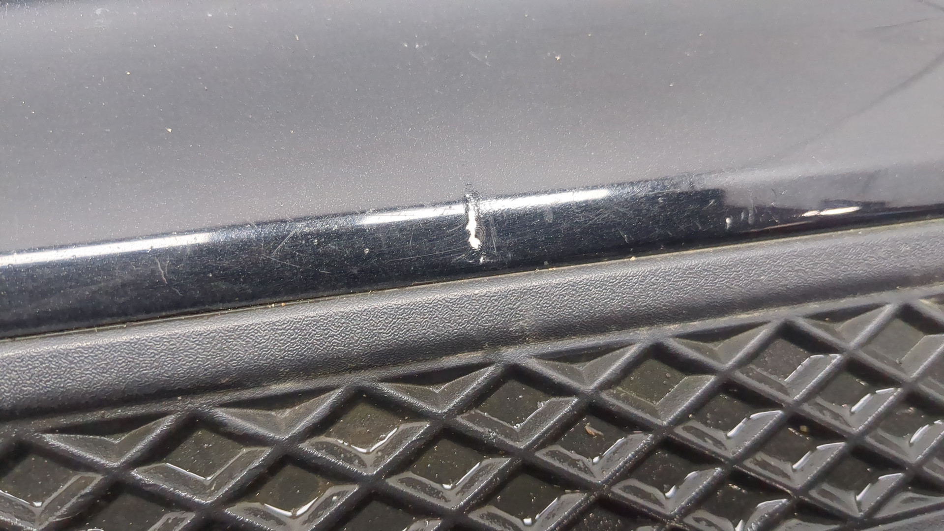 Бампер задний