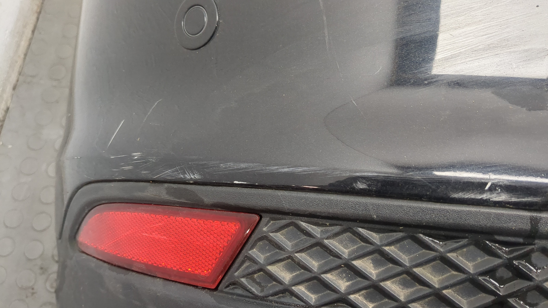 Бампер задний