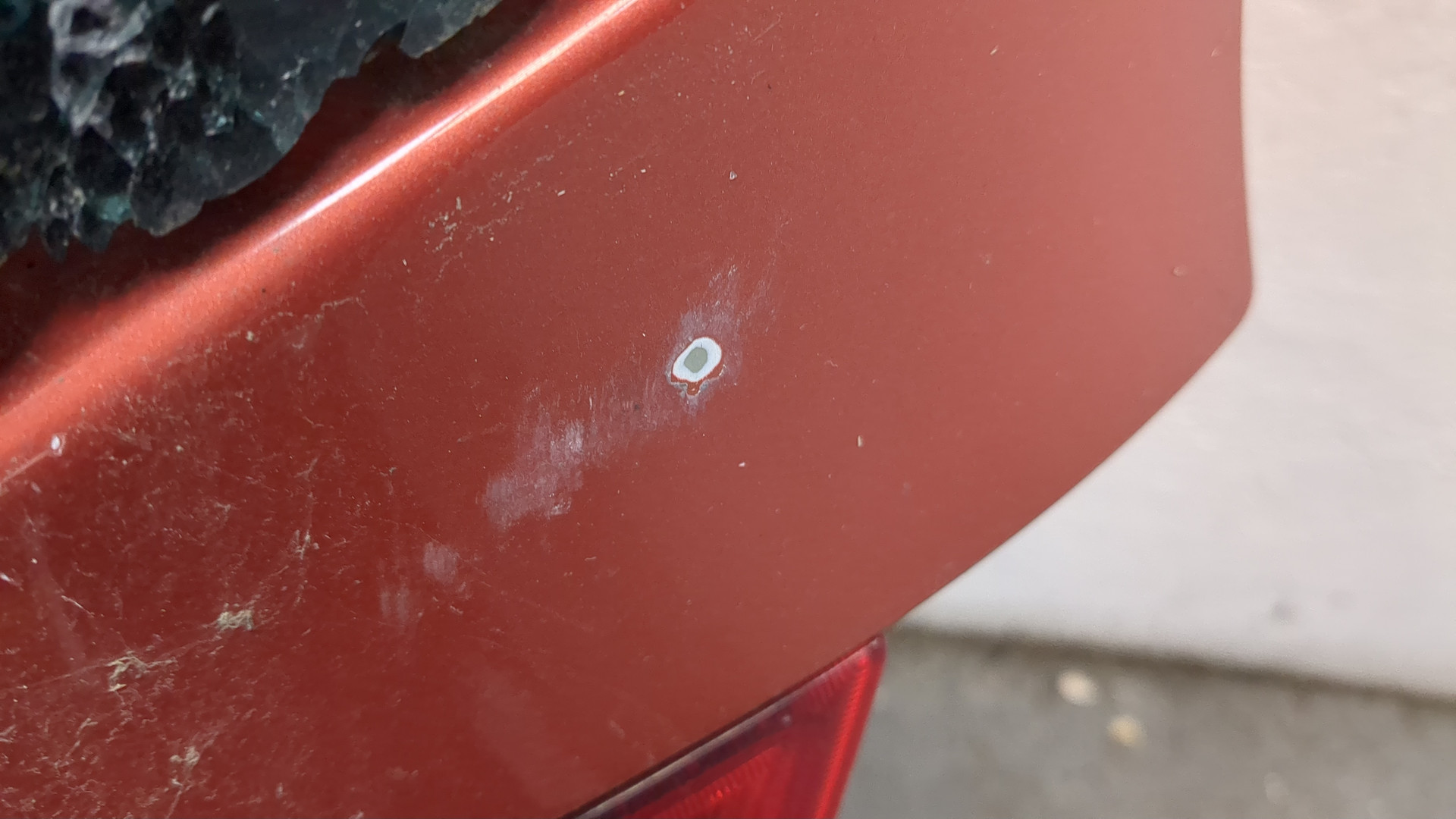 Дверь багажника