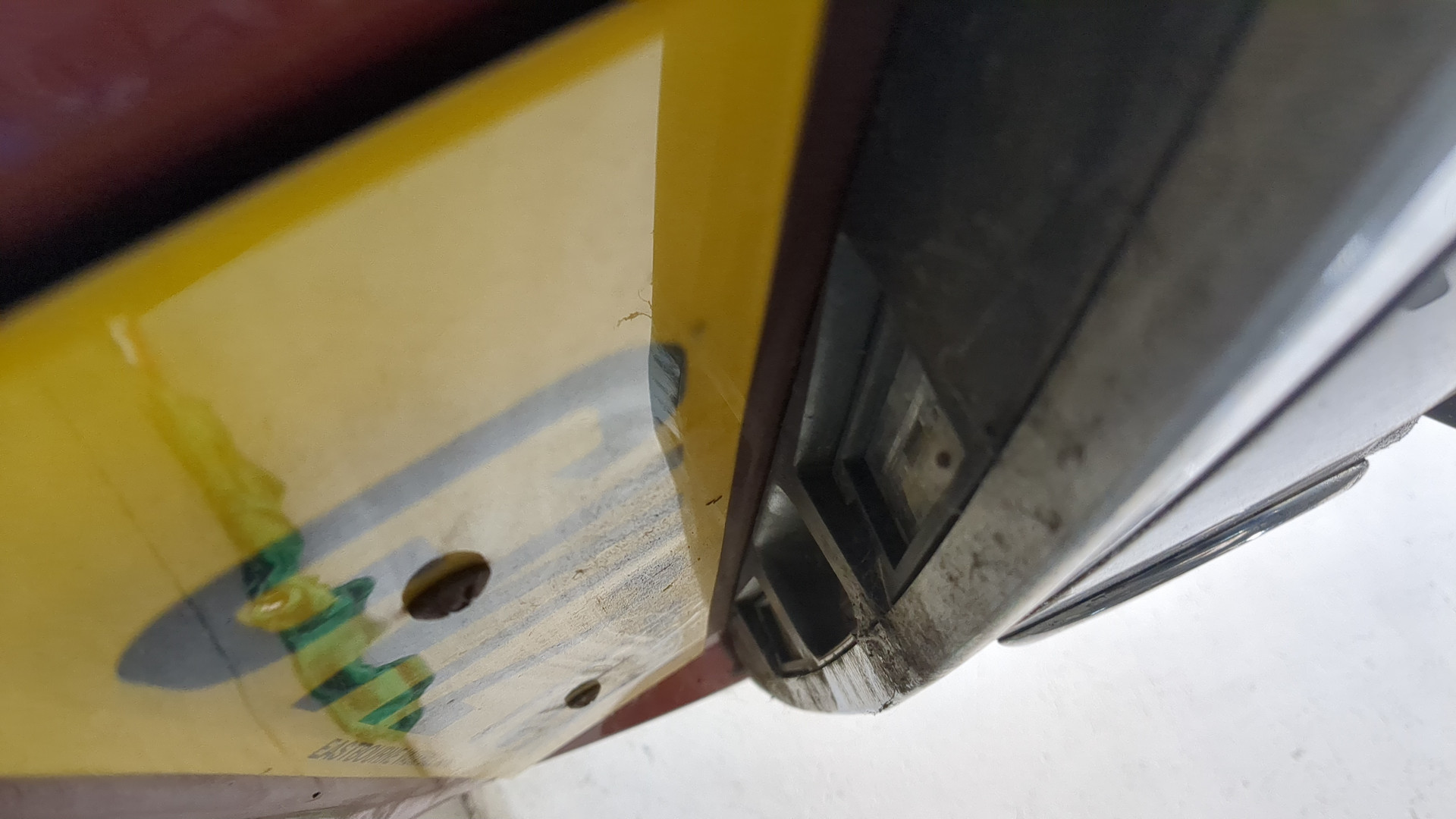 Дверь багажника