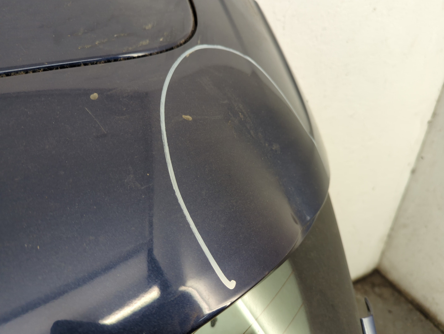 Дверь багажника