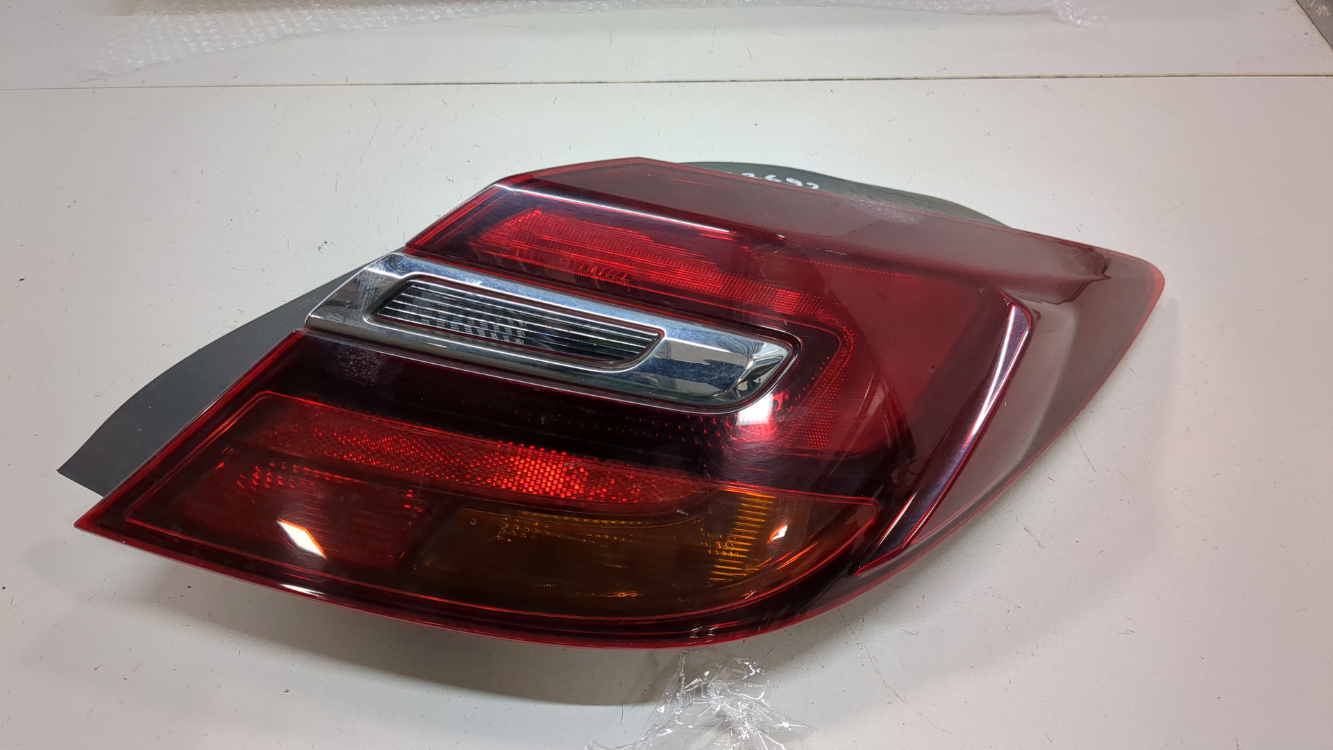 Фонарь задний правый