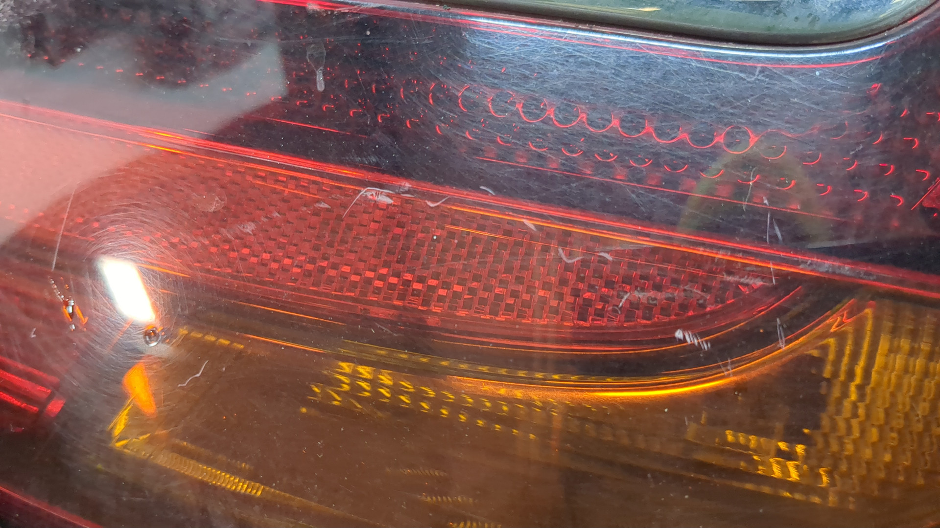 Фонарь задний правый