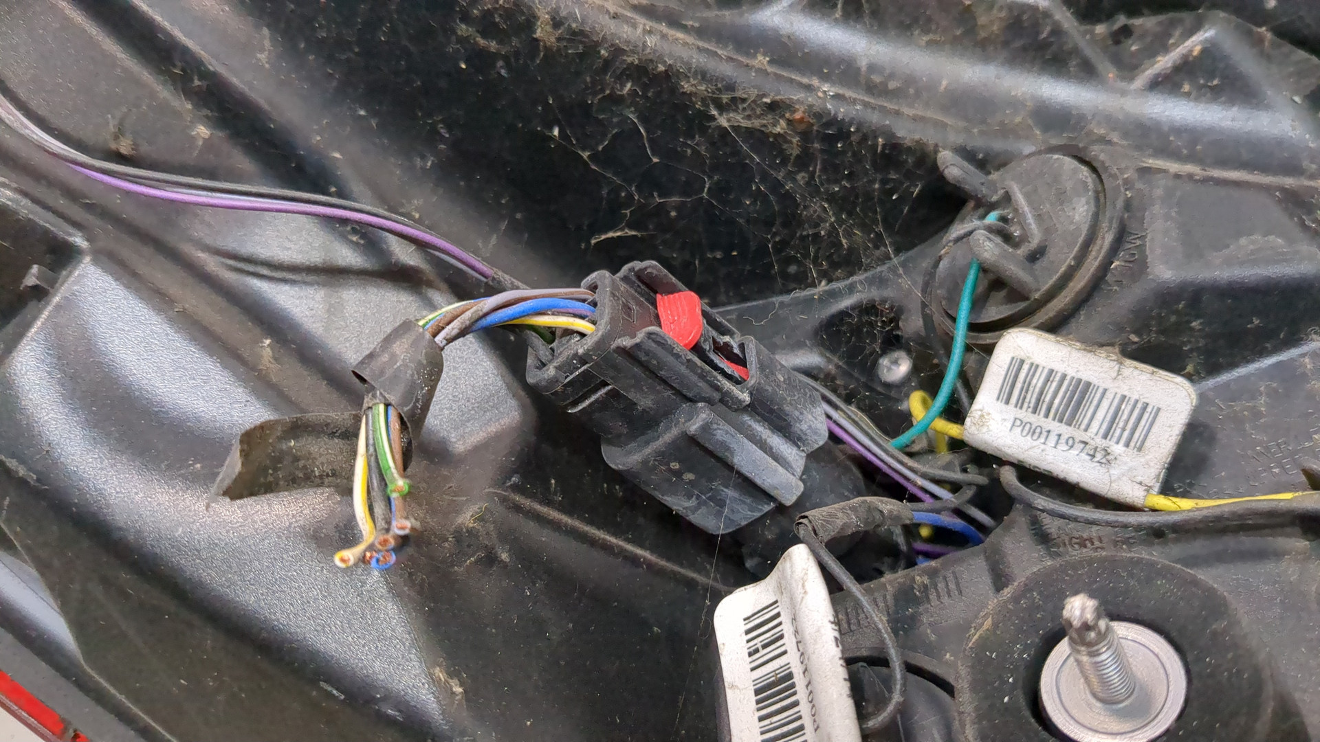 Фонарь задний правый