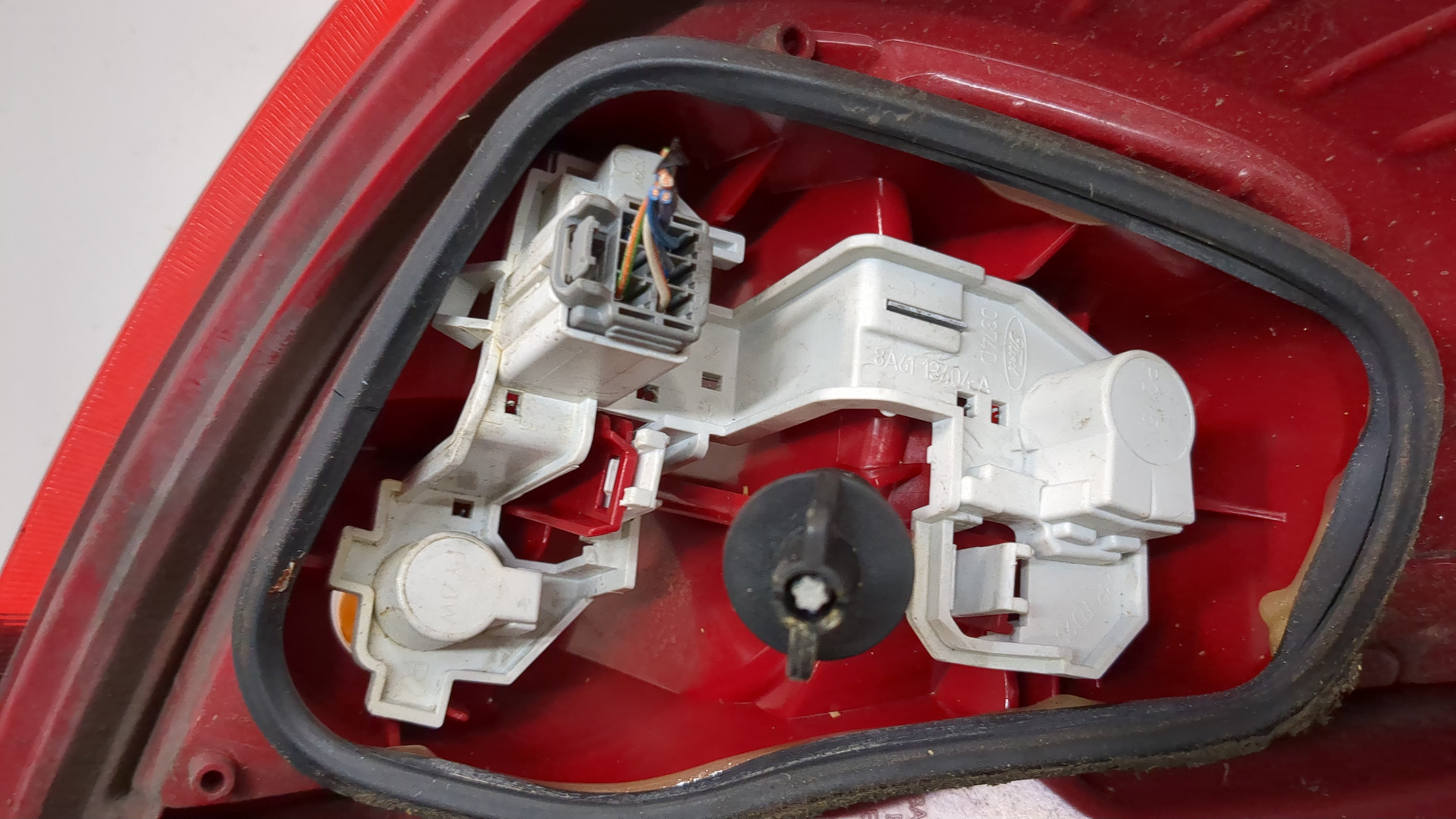 Фонарь задний правый