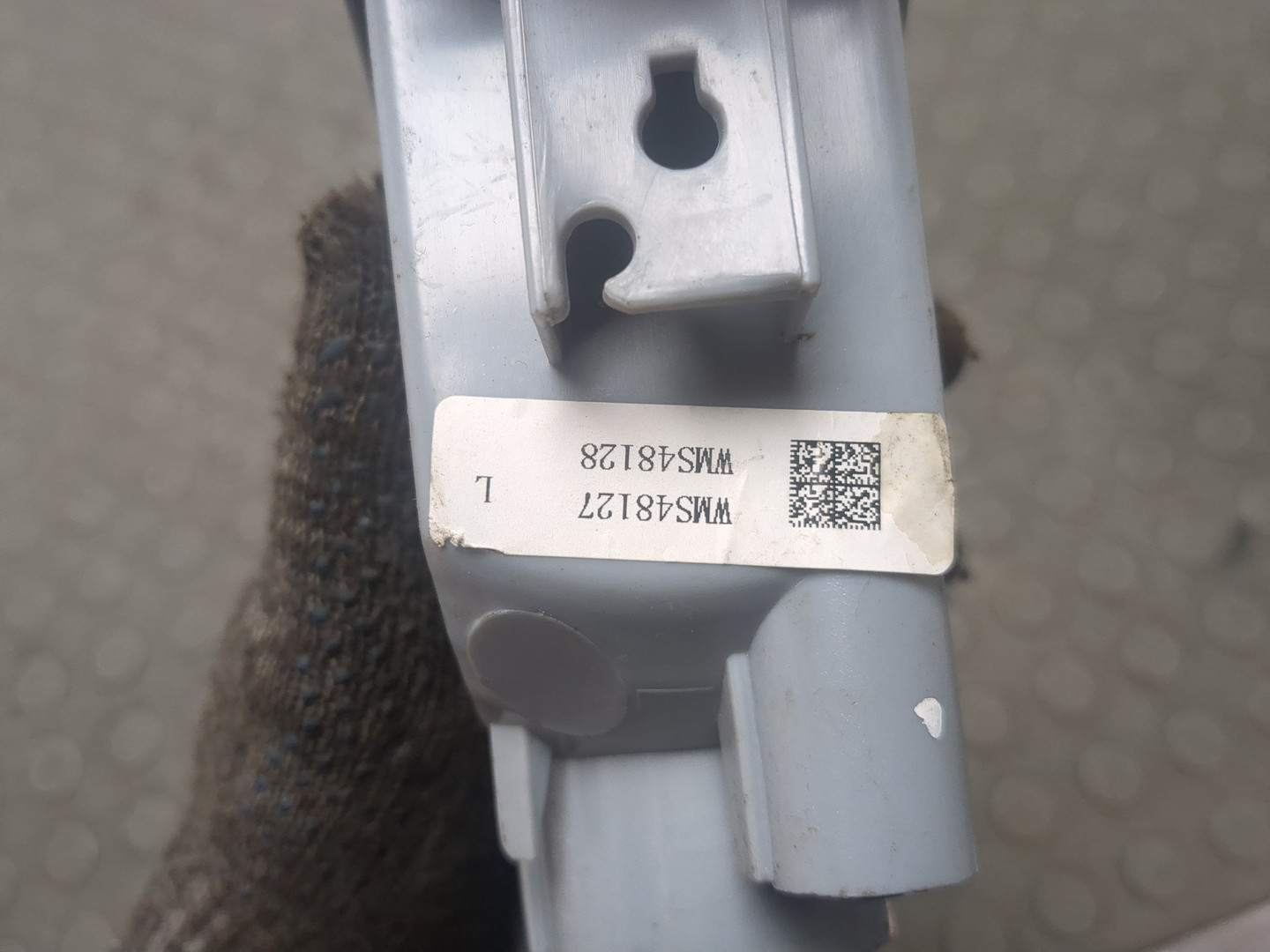 Фара противотуманная левая