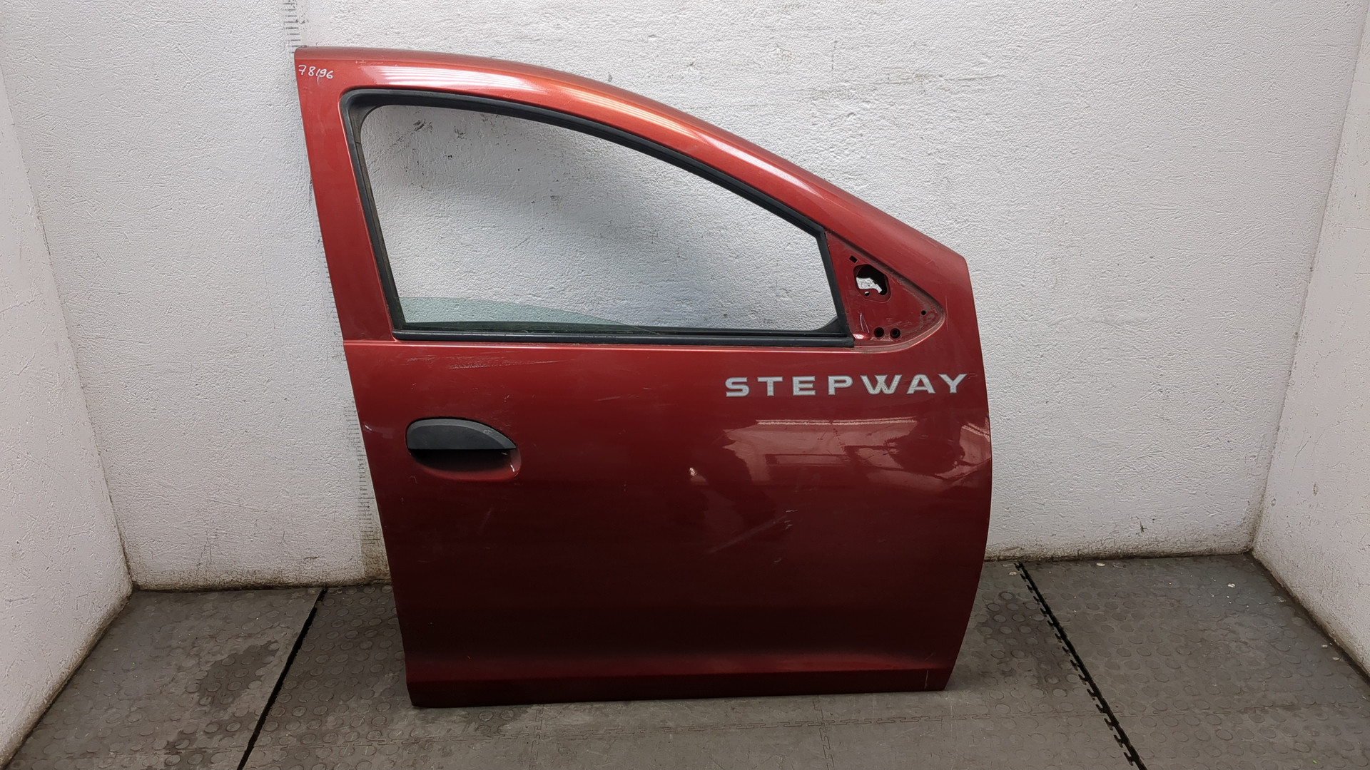 Дверь передняя правая