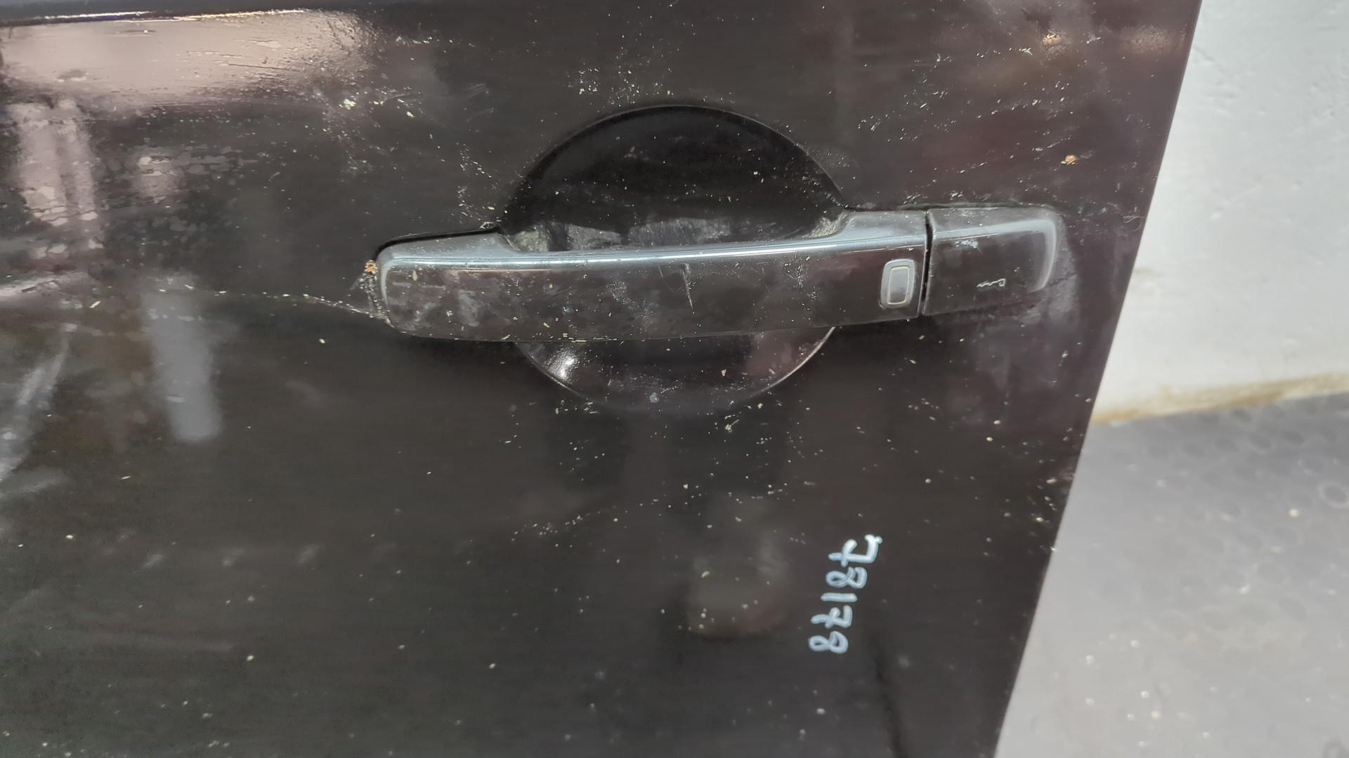 Дверь передняя левая