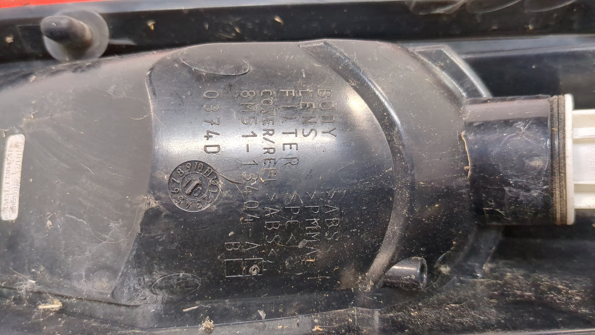 Фонарь задний правый