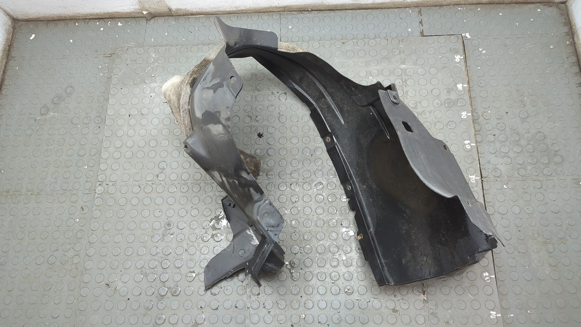 Локер передний левый