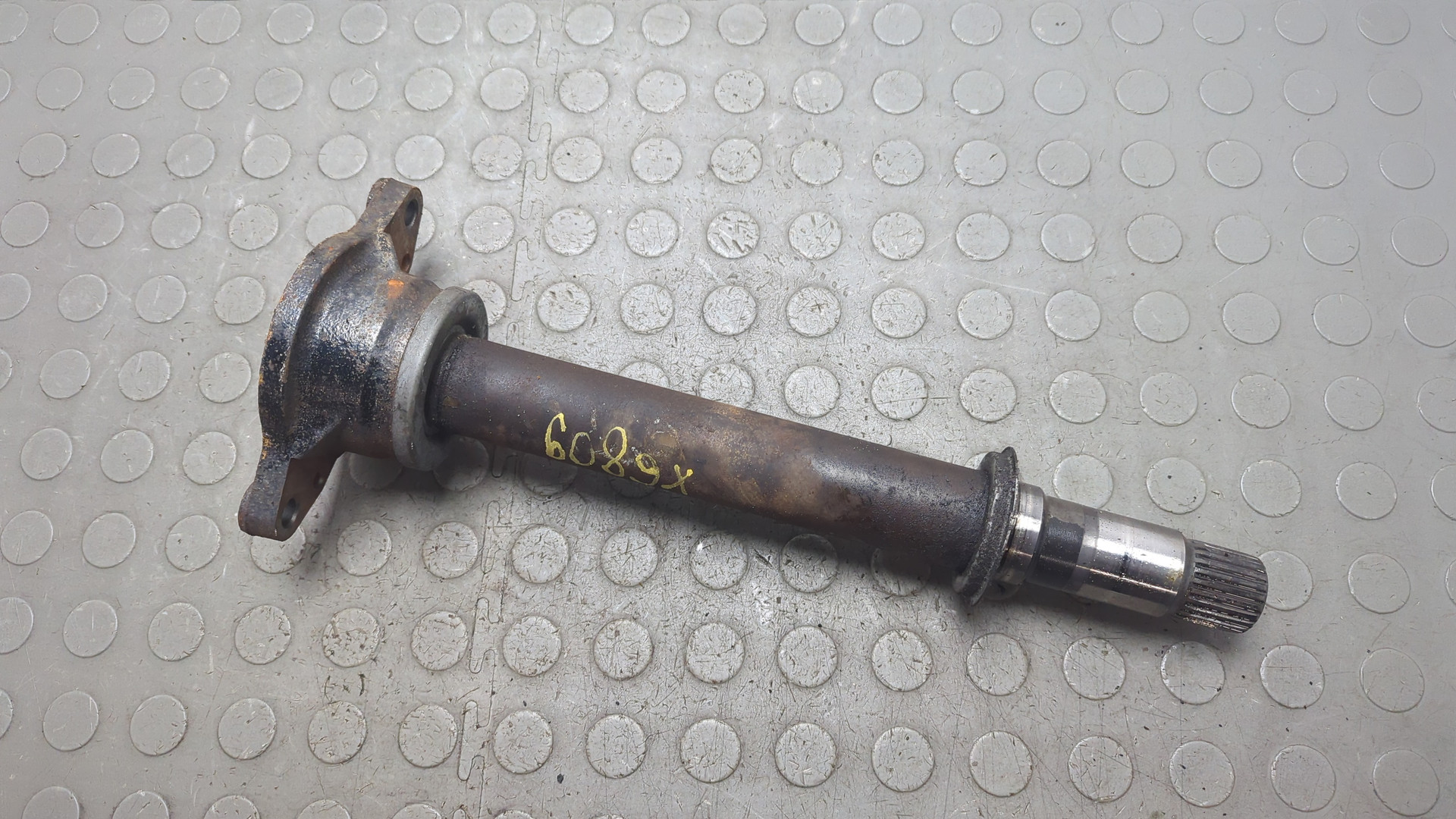 Полуось передняя правая