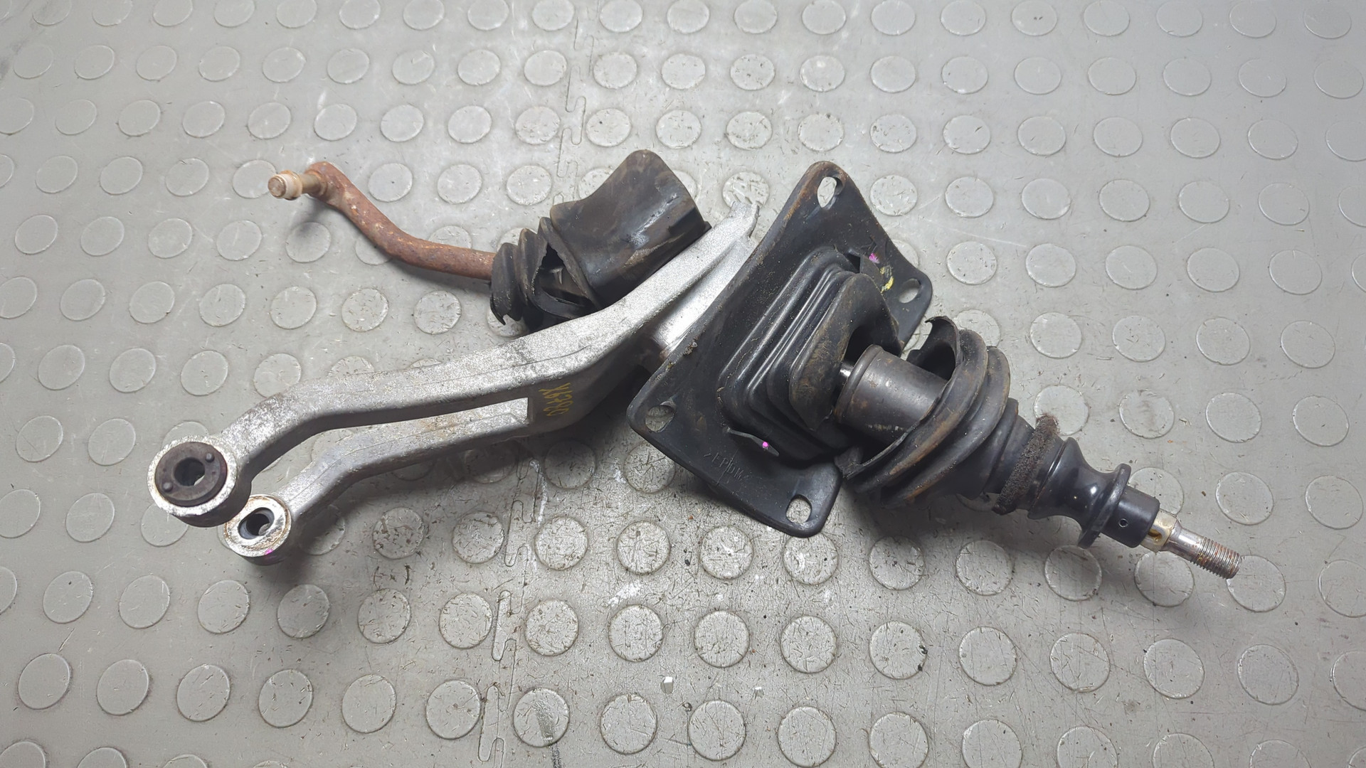 Кулиса МКПП / АКПП