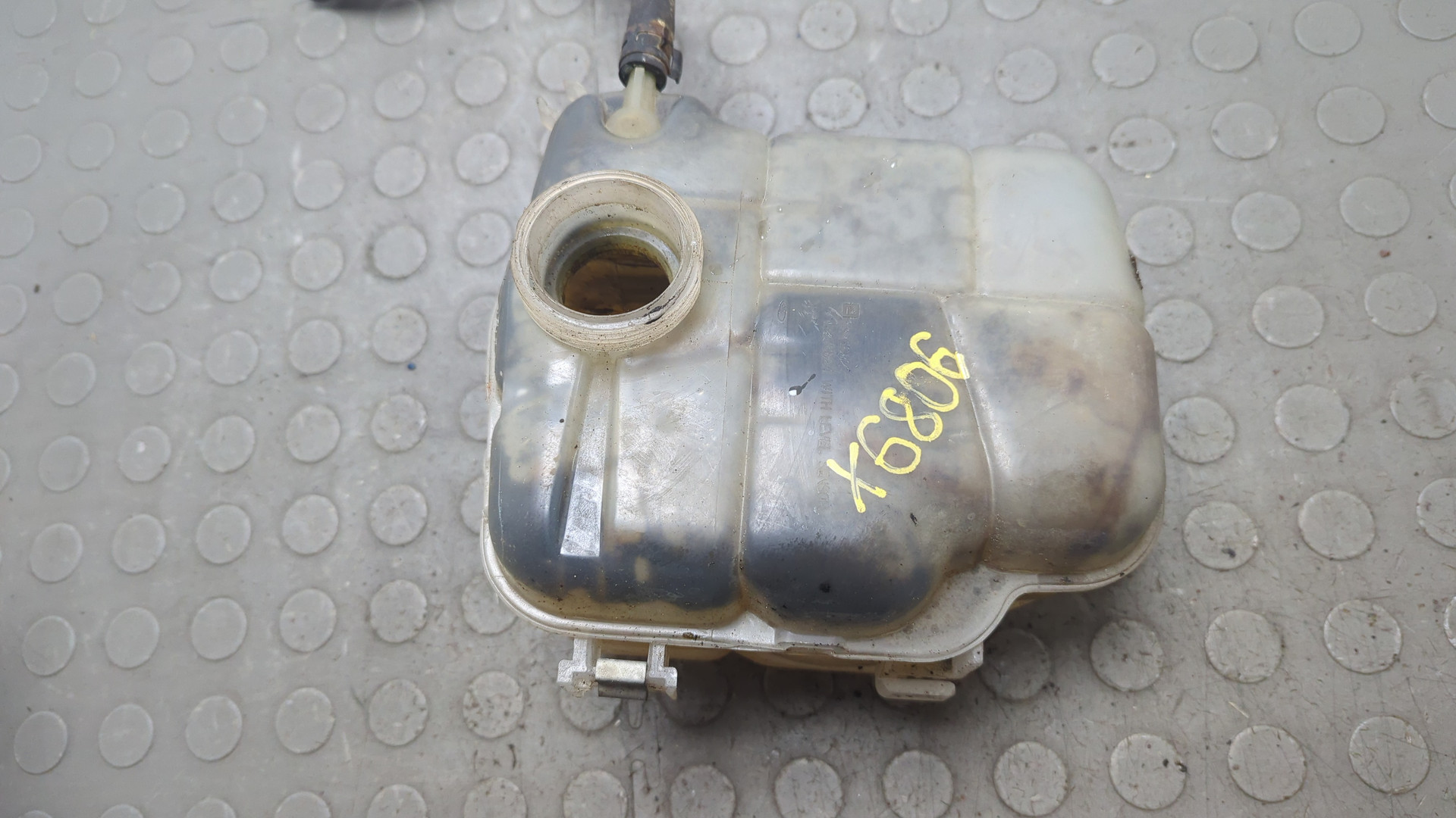 Бачок расширительный