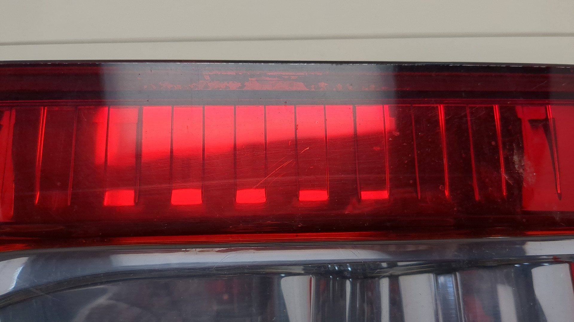 Фонарь задний правый