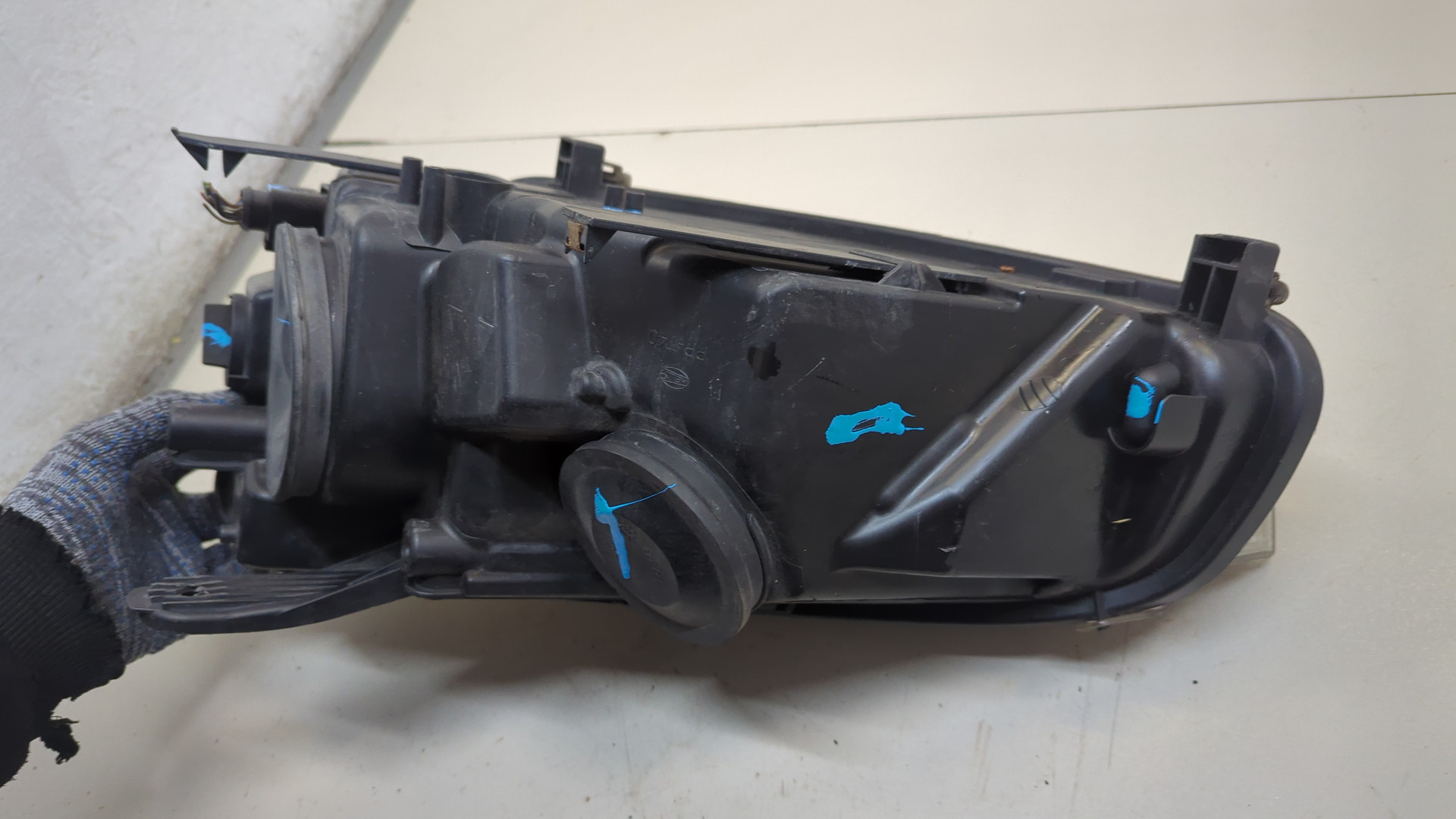 Фара правая