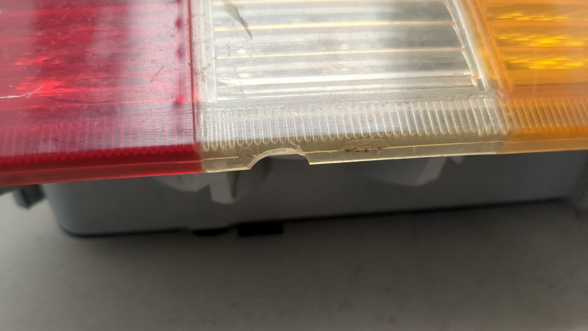 Фонарь задний левый