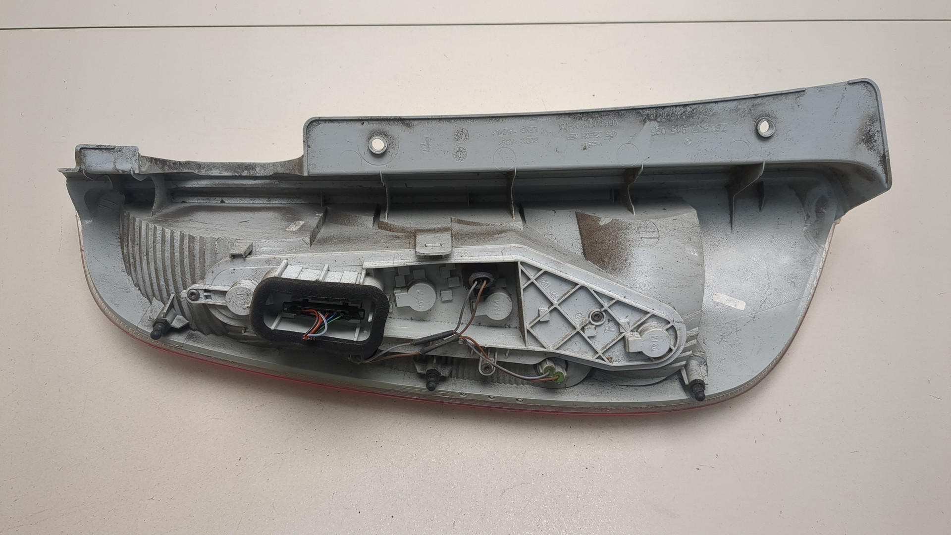 Фонарь задний правый