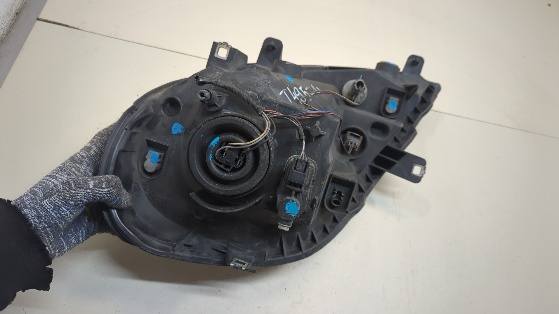 Фара правая