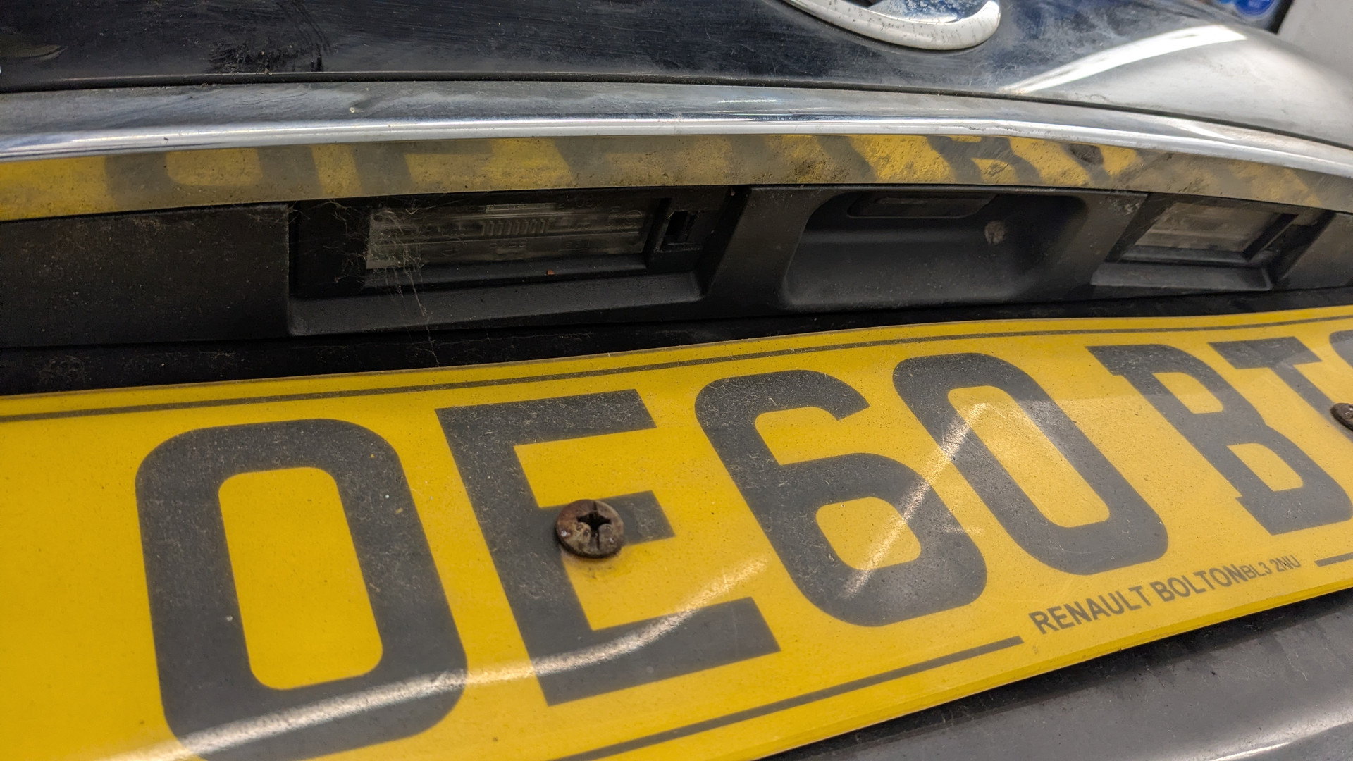 Дверь багажника