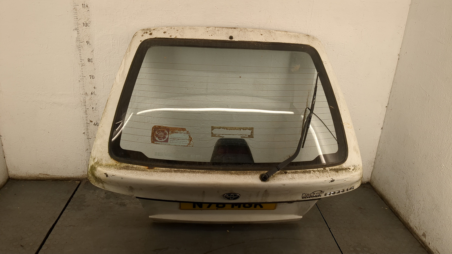 Дверь багажника