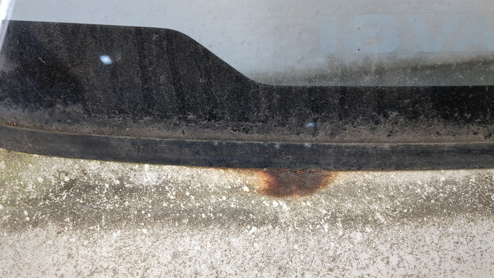 Дверь багажника