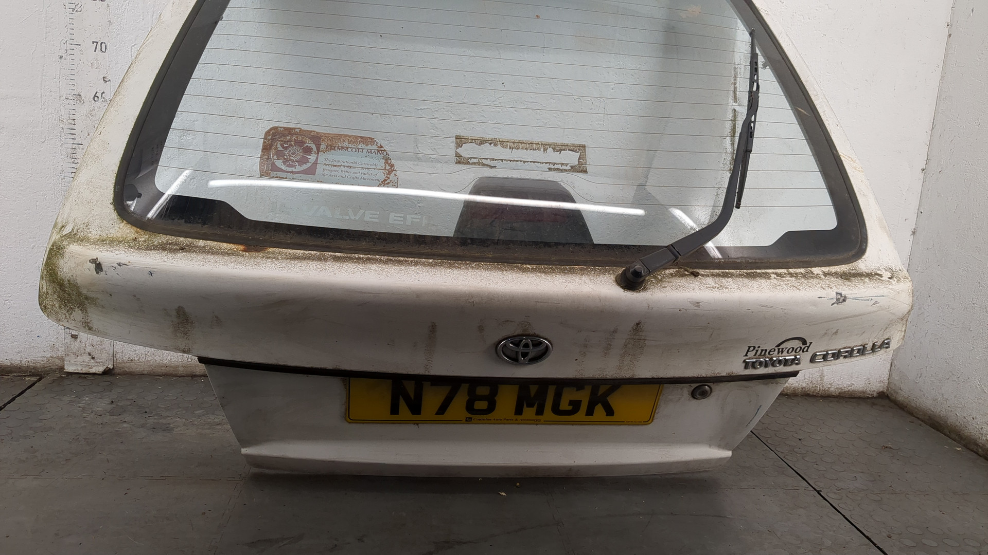 Дверь багажника