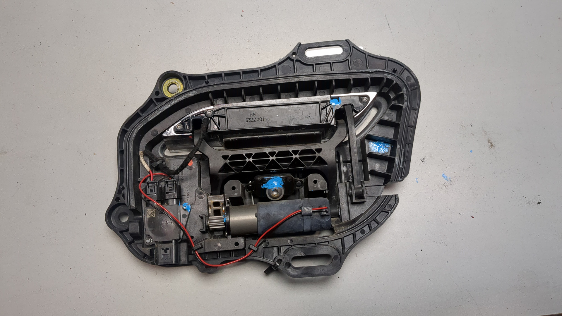 Ручка двери наружная