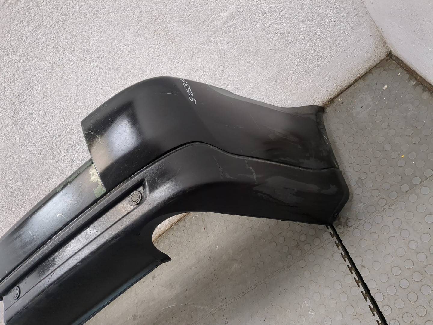 Бампер задний