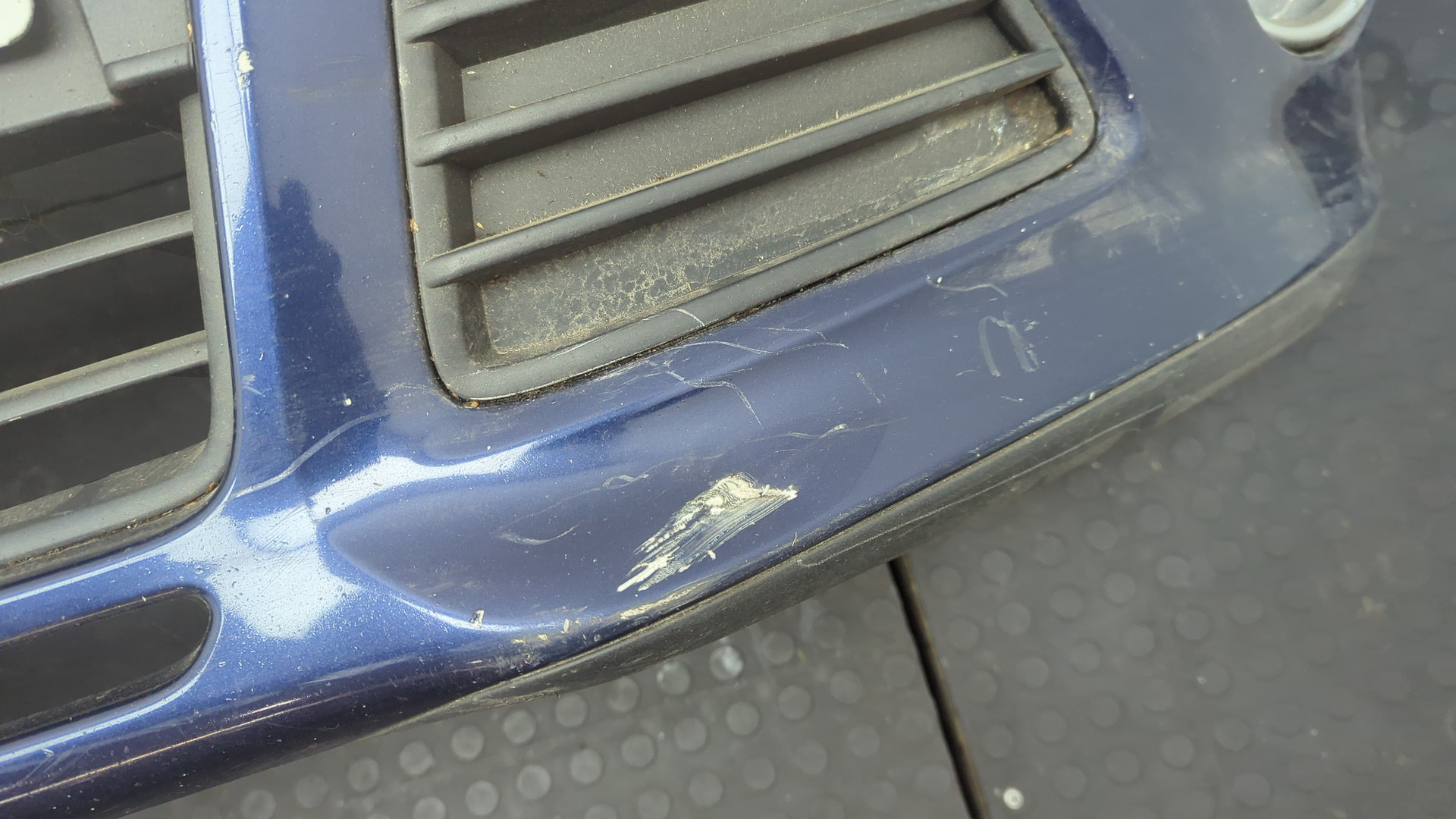 Бампер передний