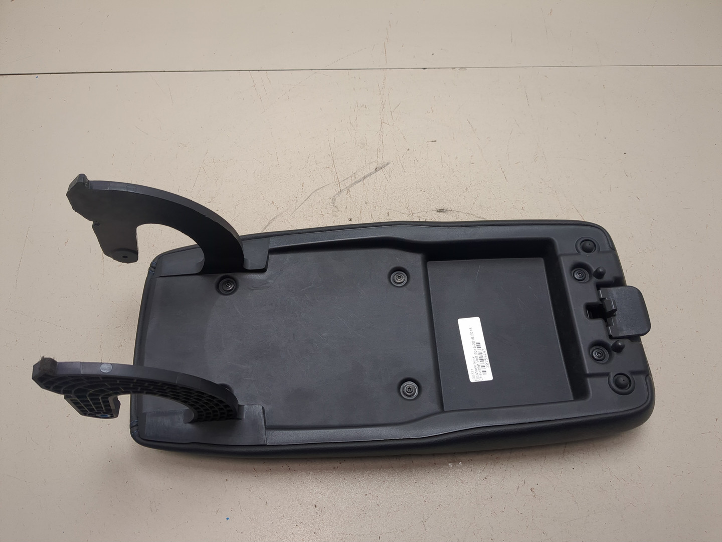 Подлокотник