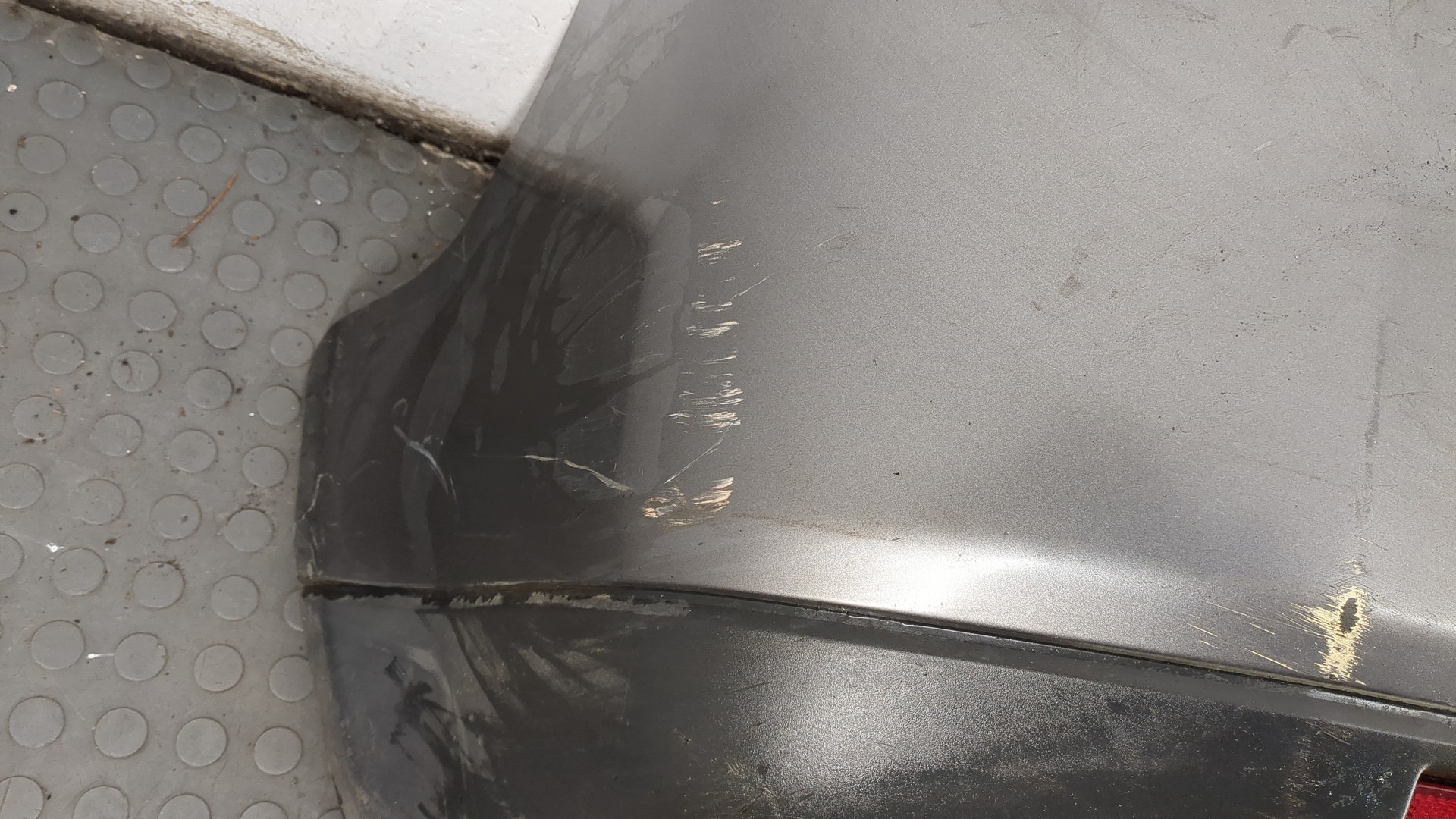 Бампер задний