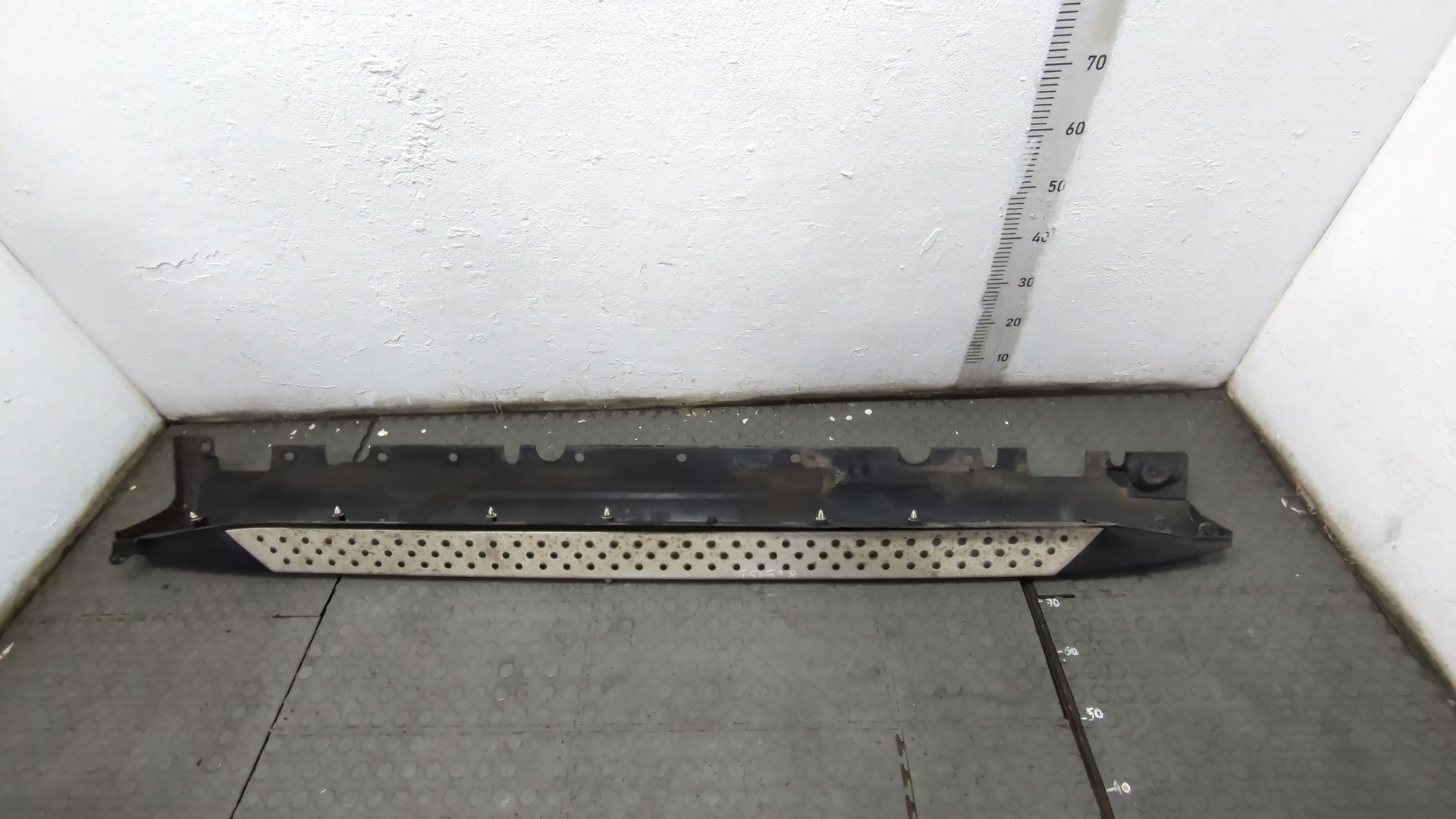 Подножка правая