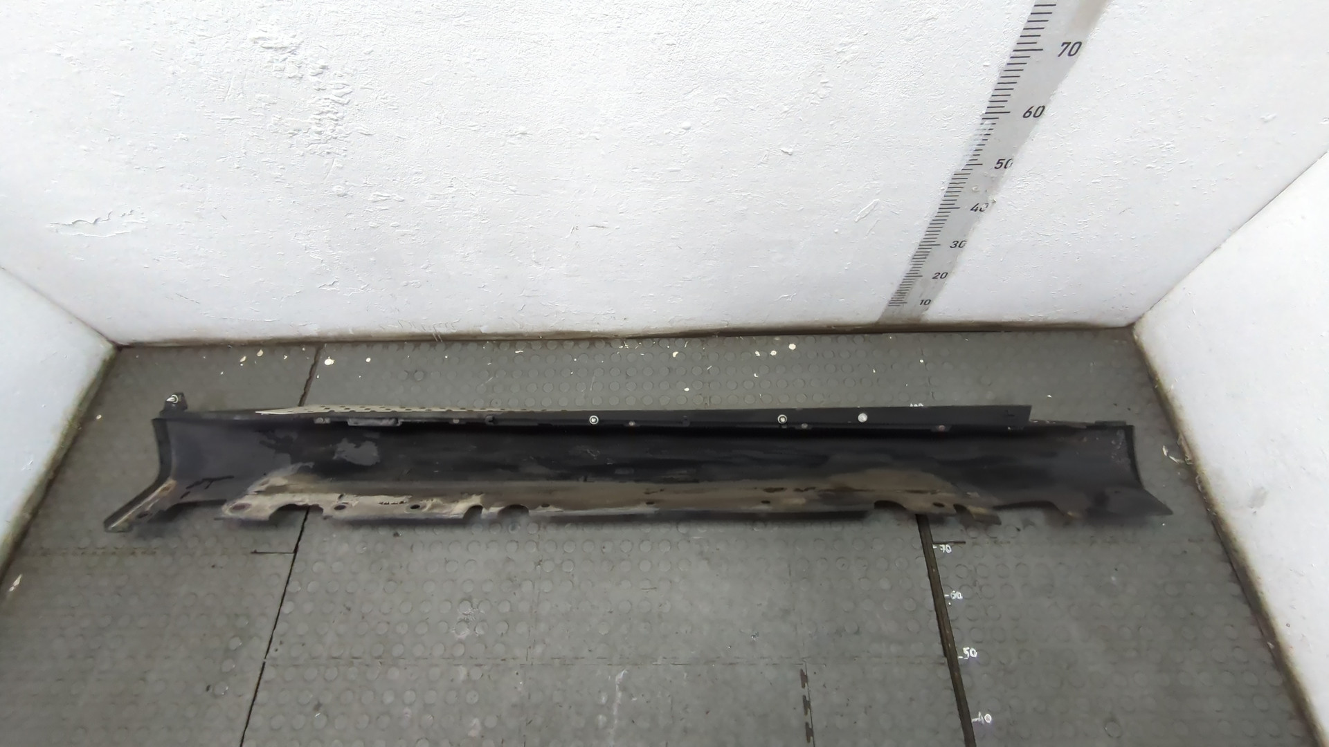 Подножка левая