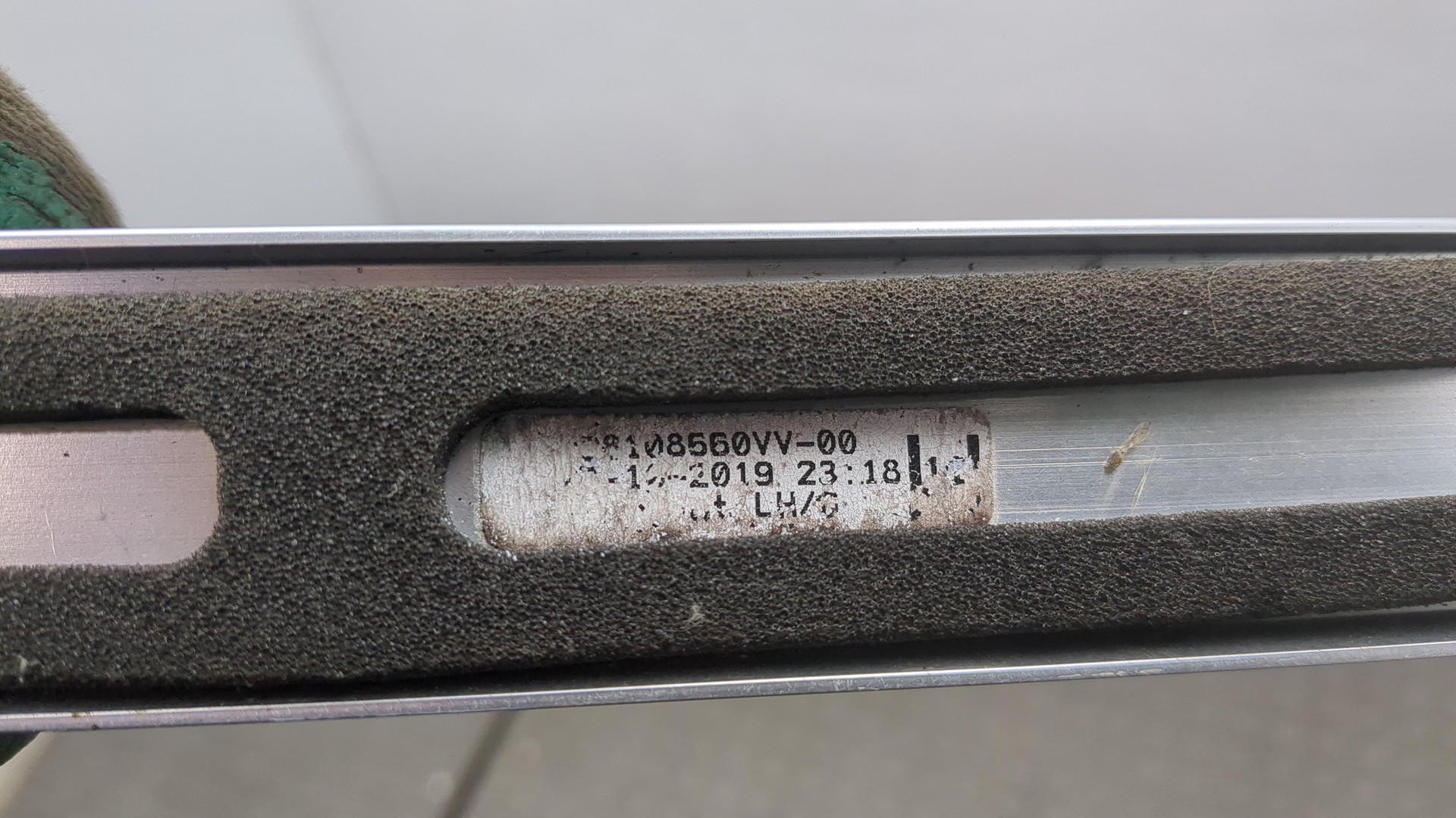 Рейлинг (релинг) левый (планка на крышу)