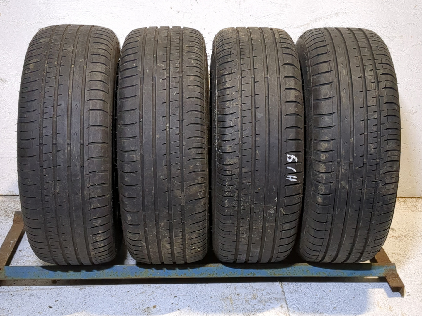 Шины комплект (4 шт.)