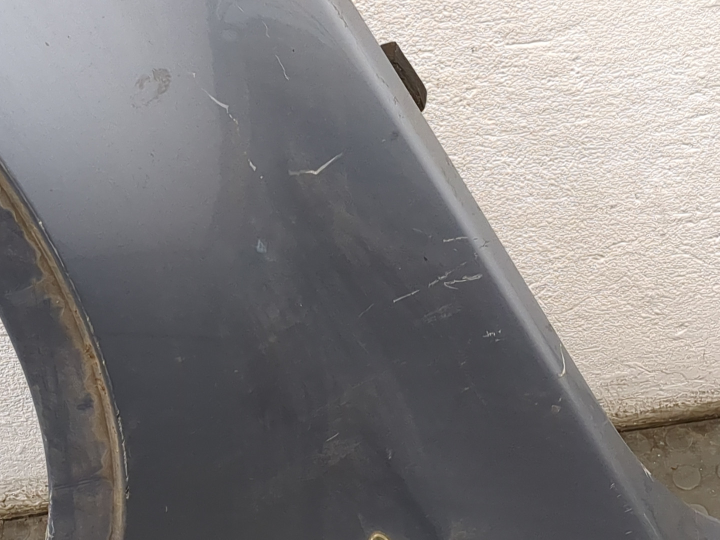 Крыло переднее левое