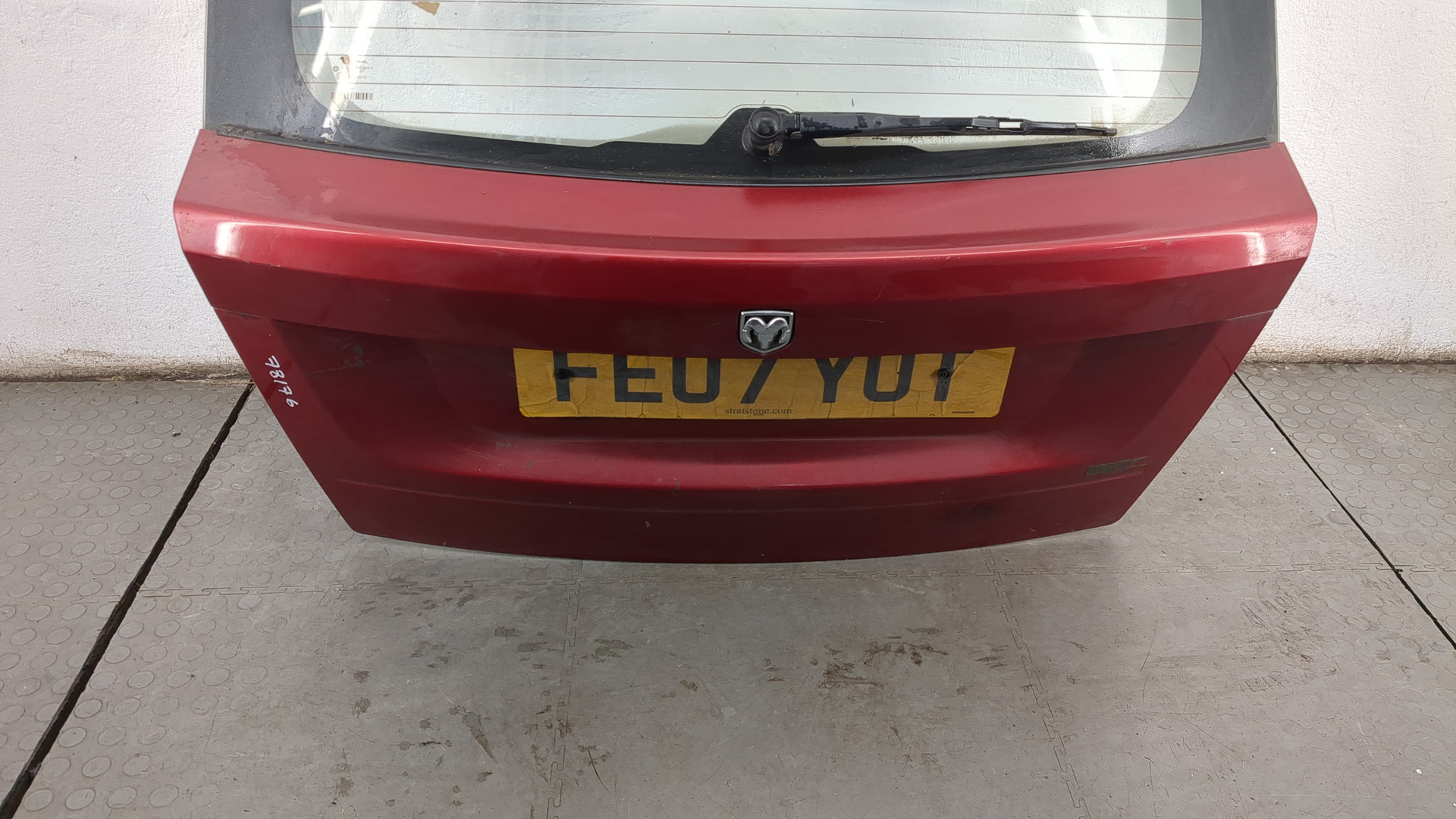 Дверь багажника