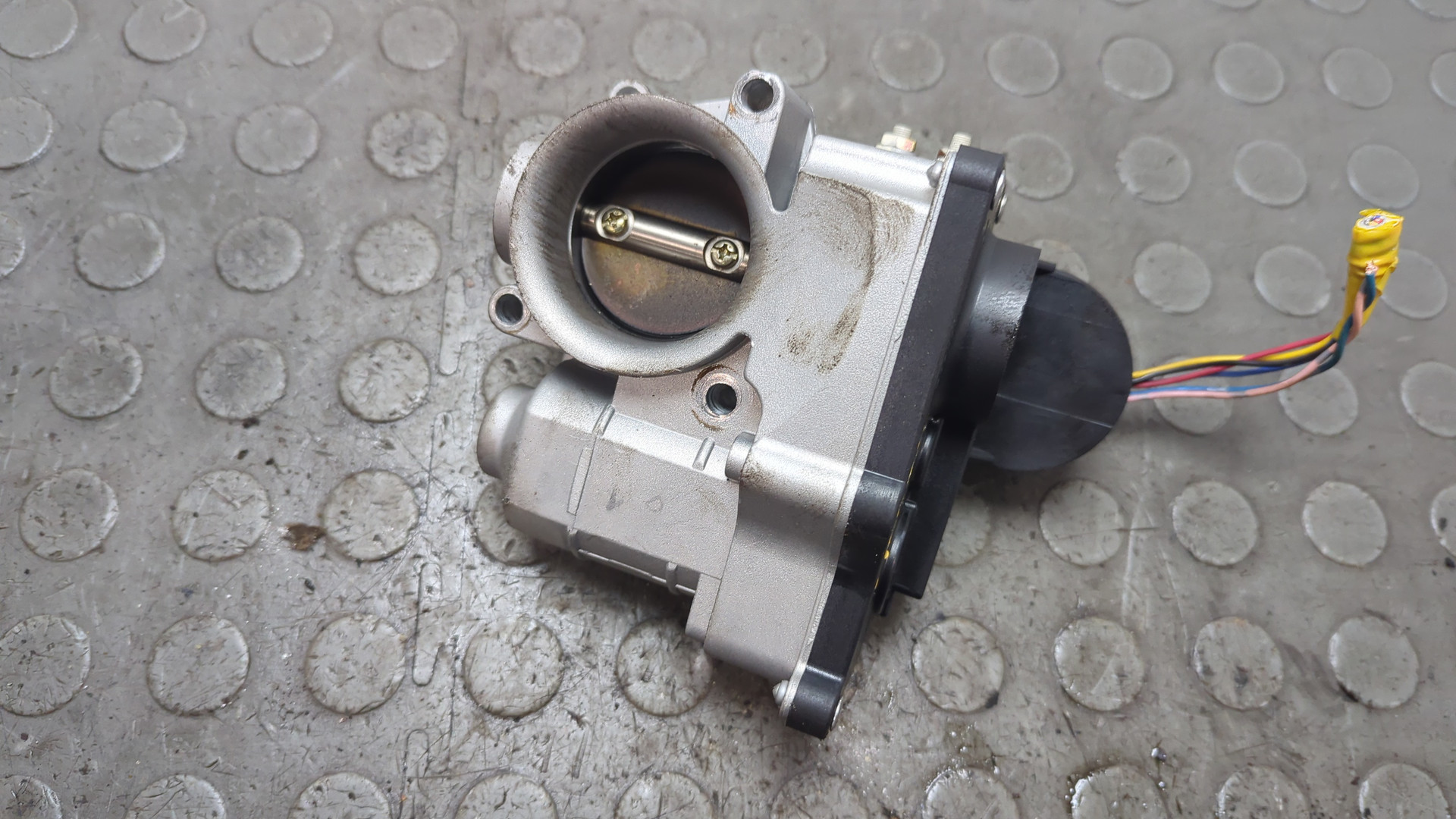 Заслонка дроссельная электрическая