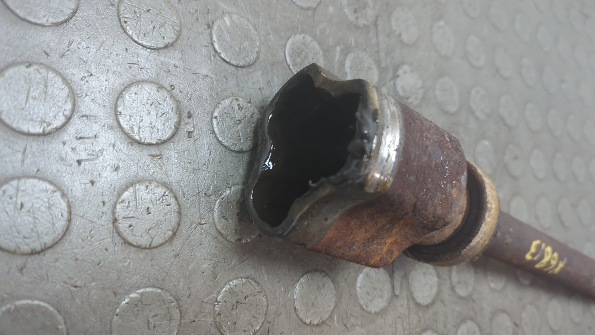 Полуось передняя правая