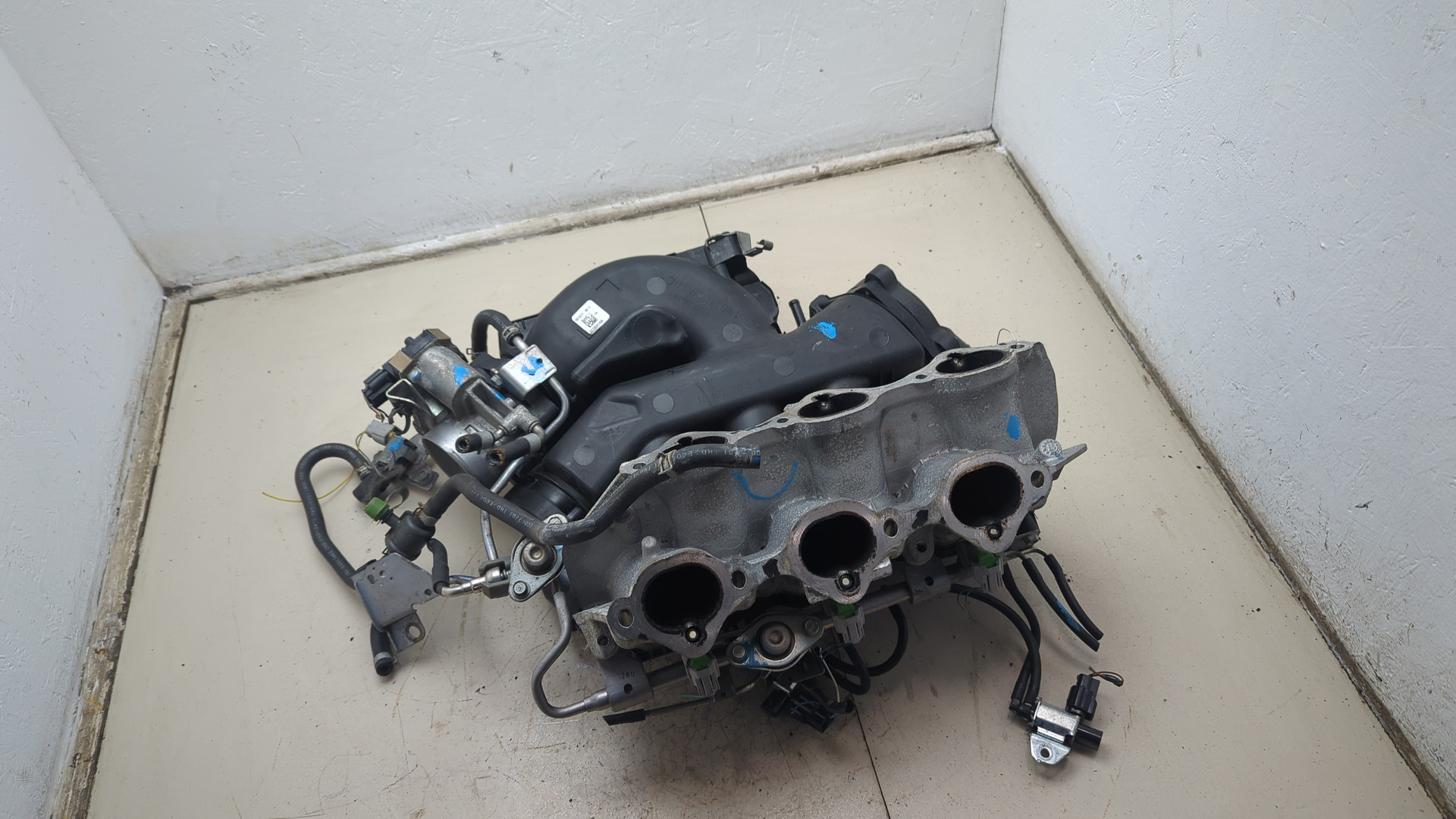 Коллектор впускной