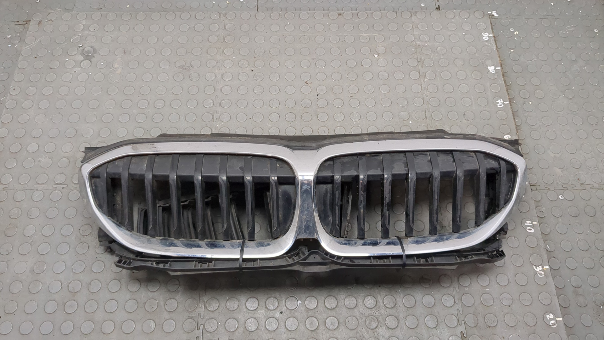 Решетка радиатора