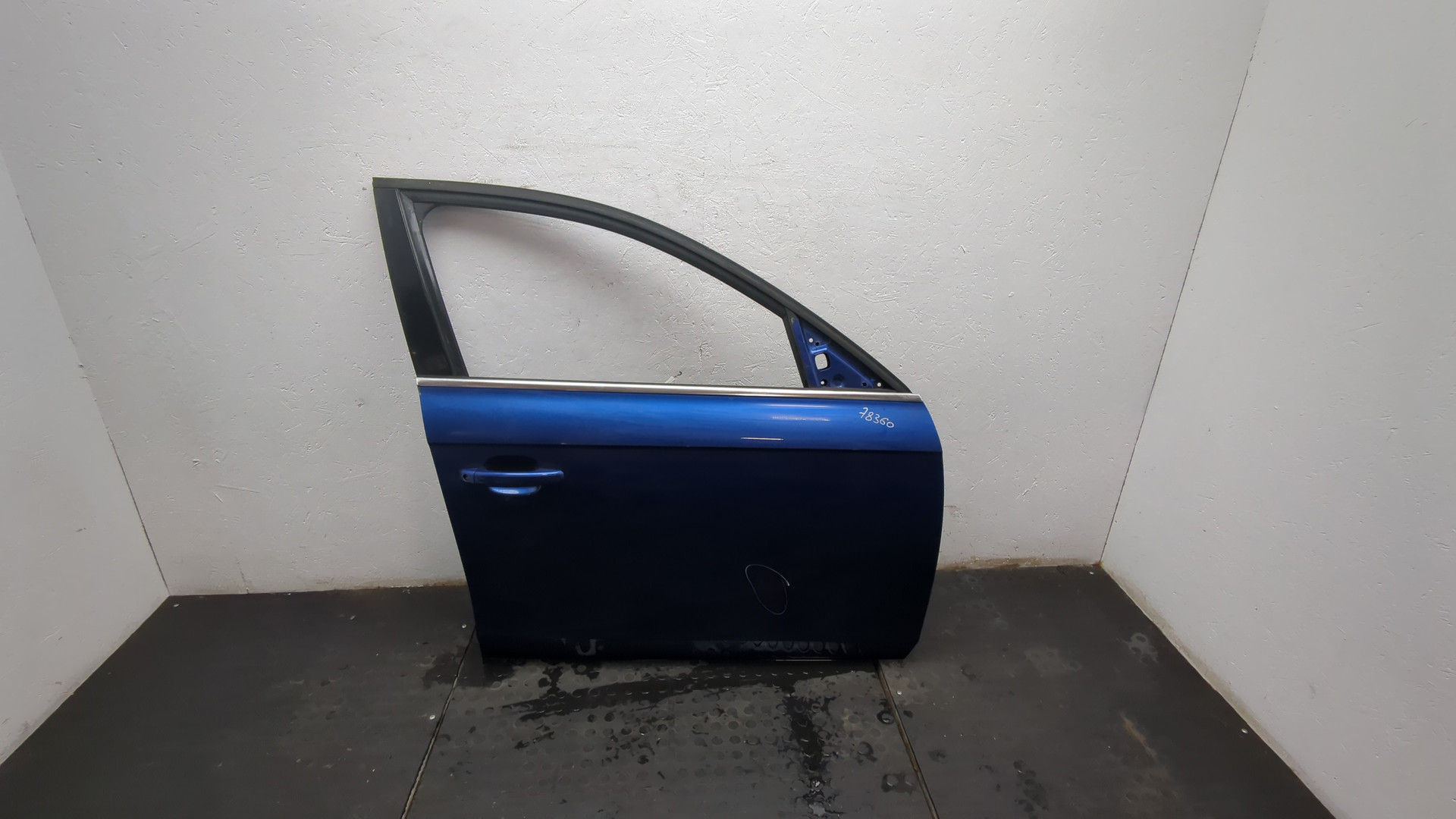 Дверь передняя правая