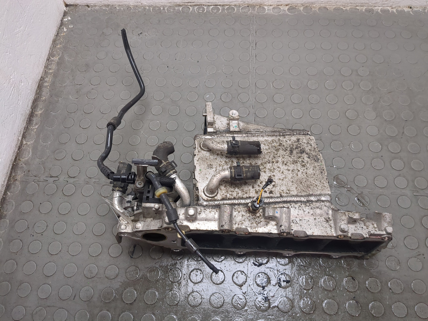 Коллектор впускной