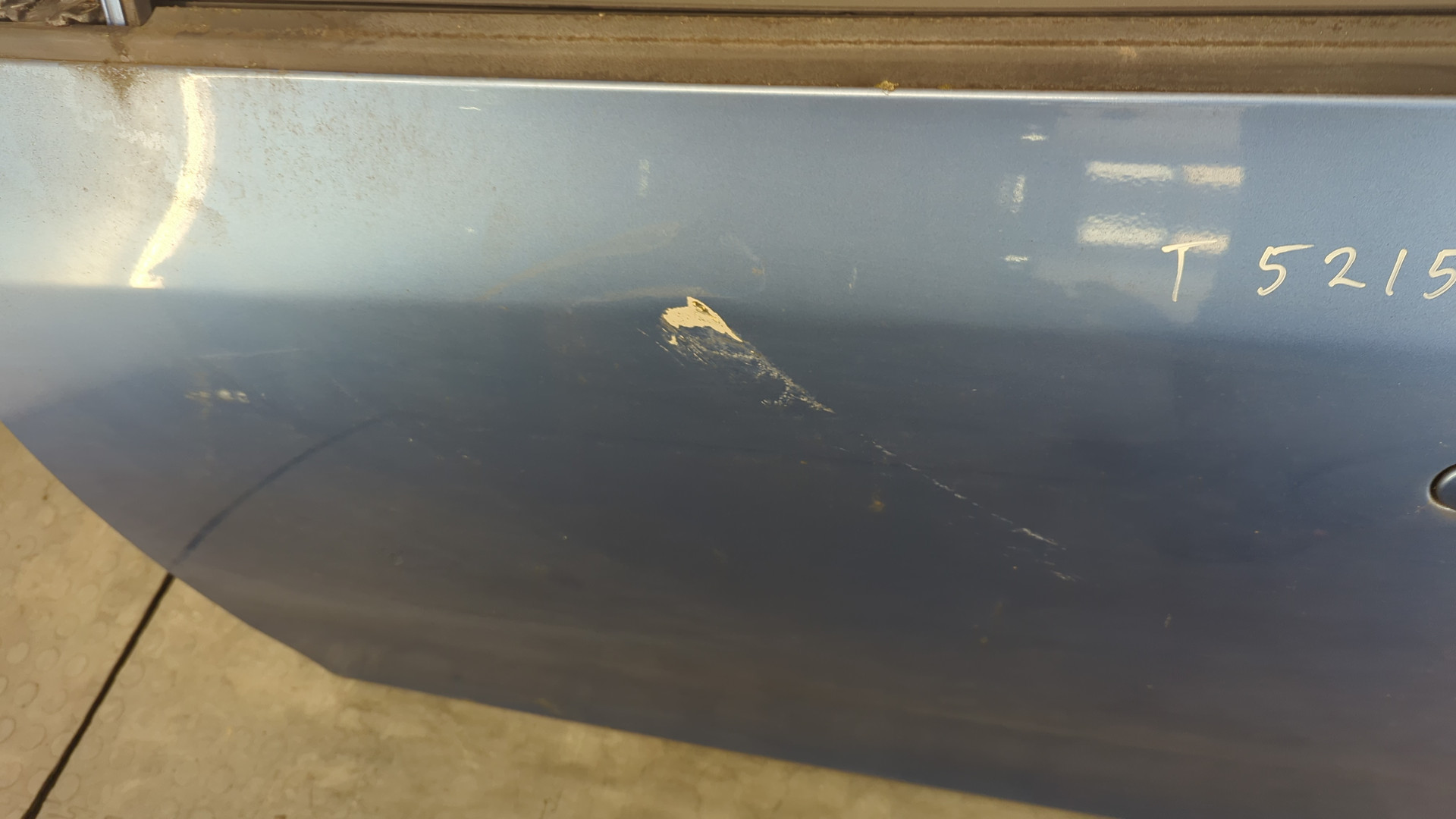 Дверь передняя левая