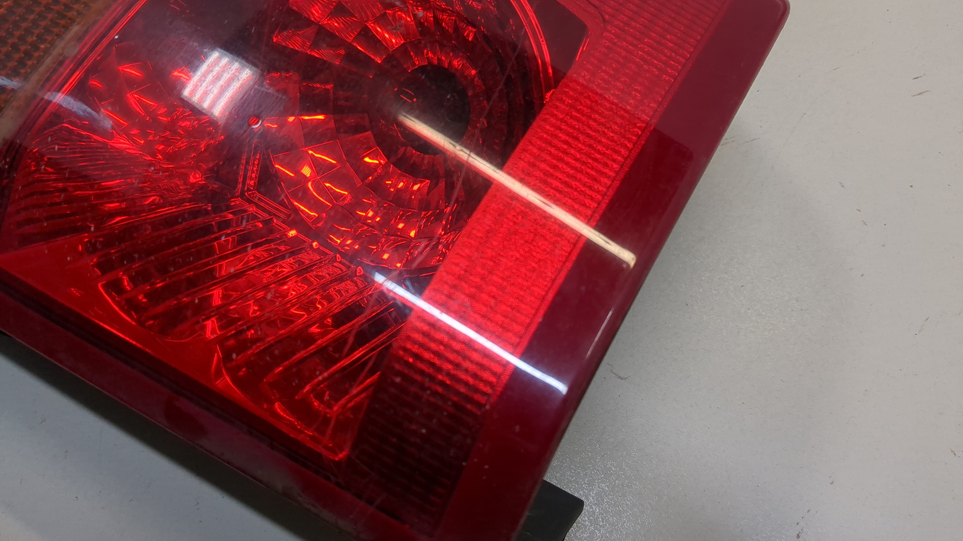 Фонарь задний левый