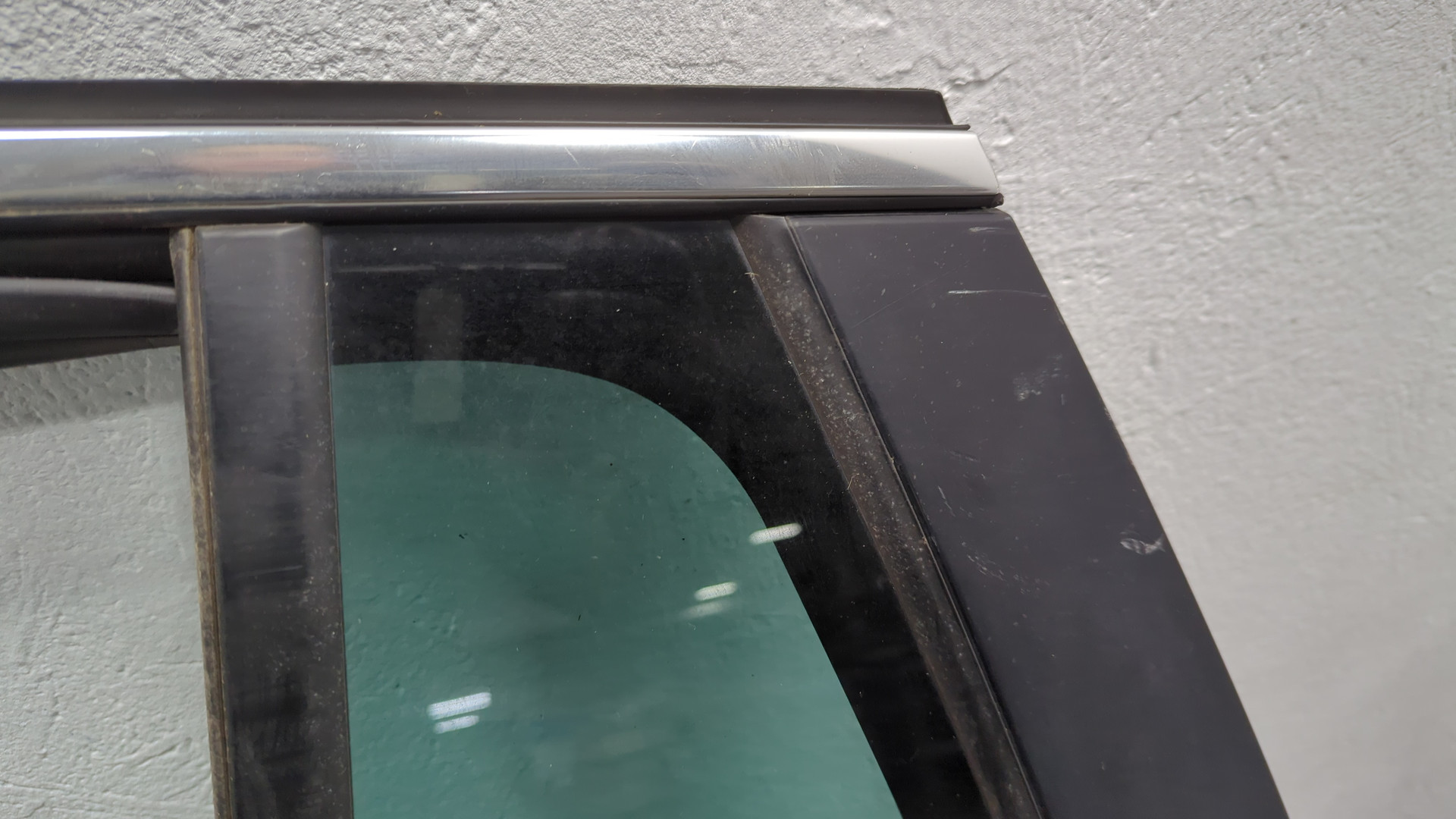 Дверь задняя левая